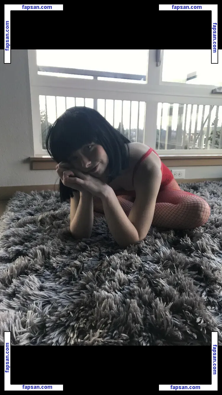 thestrawberrybutcher nude photo #0041 from OnlyFans