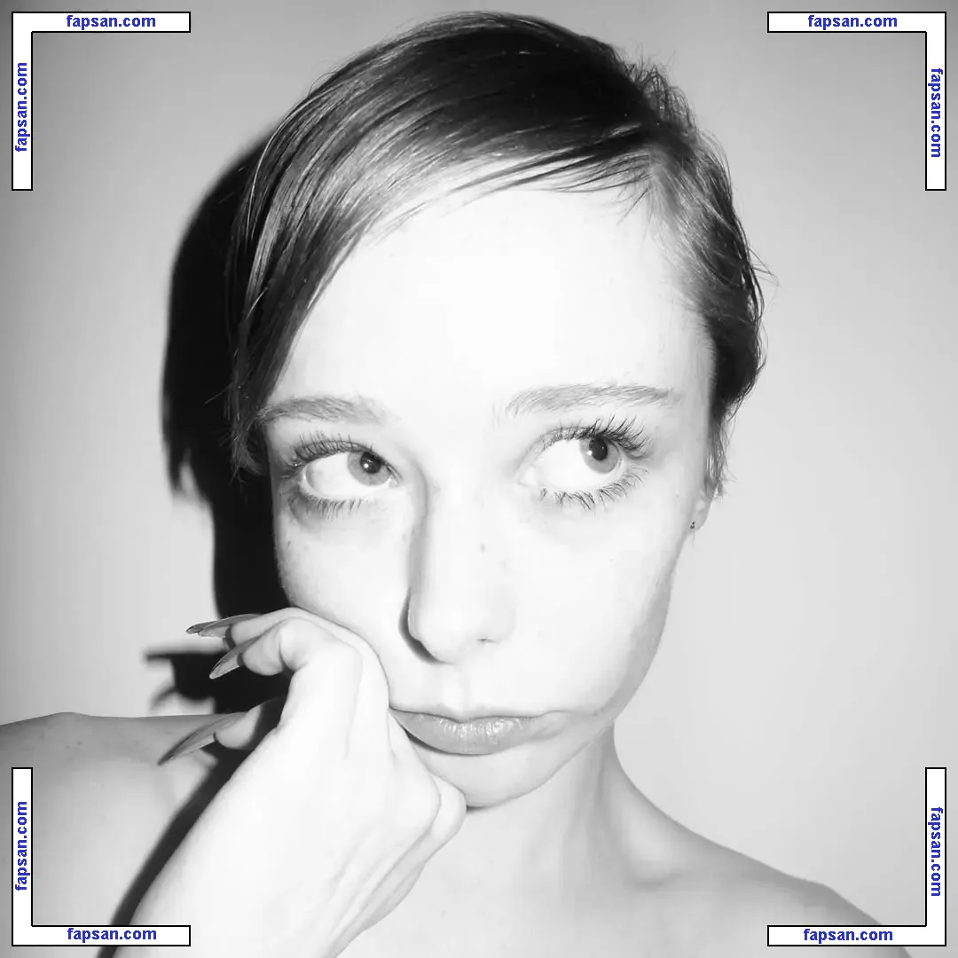 thestrawberrybutcher nude photo #0069 from OnlyFans