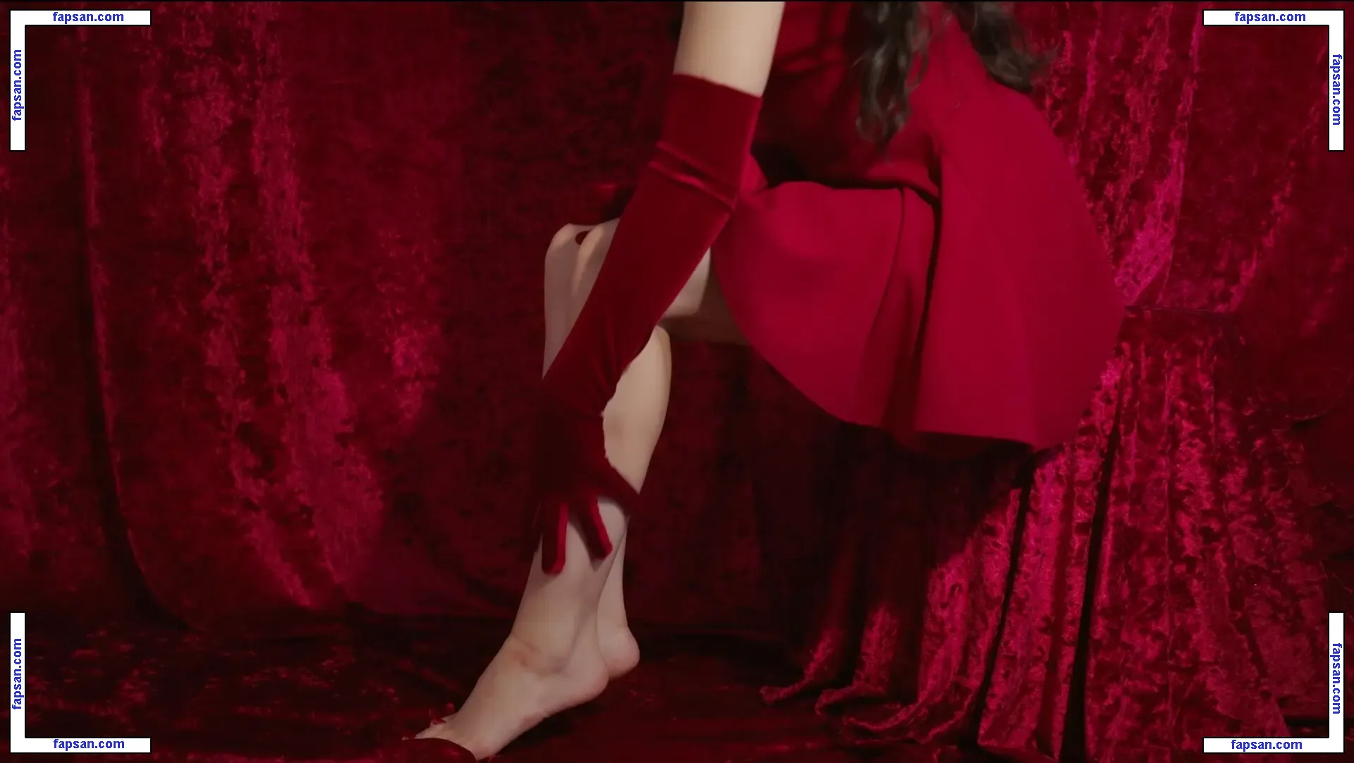 TheVelvetGoddess голая фото #0017 с Онлифанс