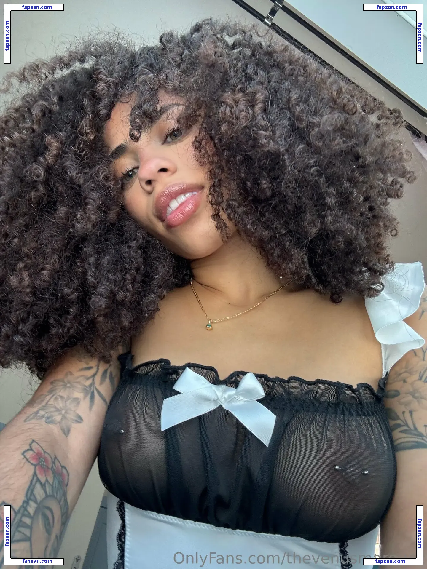 thevenusmarquez nude photo #0035 from OnlyFans