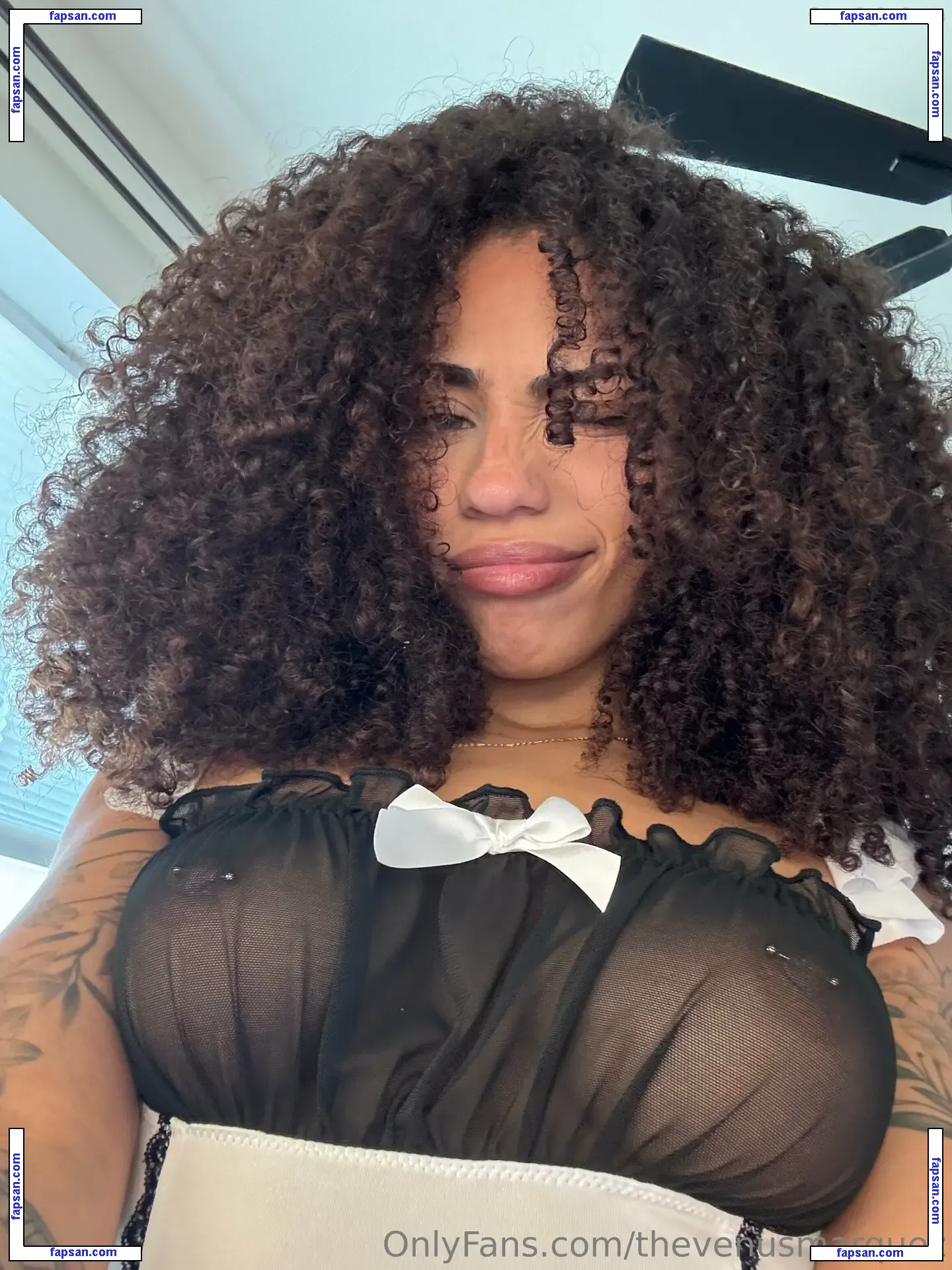 thevenusmarquez nude photo #0043 from OnlyFans