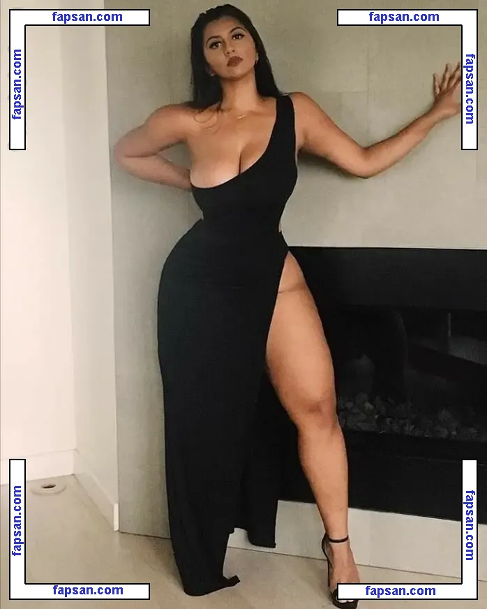 Thickest Desi Babe голая фото #0003 с Онлифанс