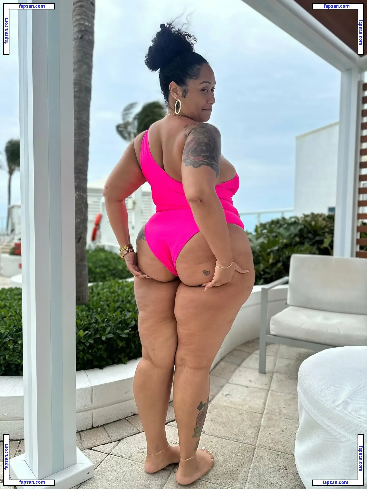 thickfancy nude photo #0005 from OnlyFans