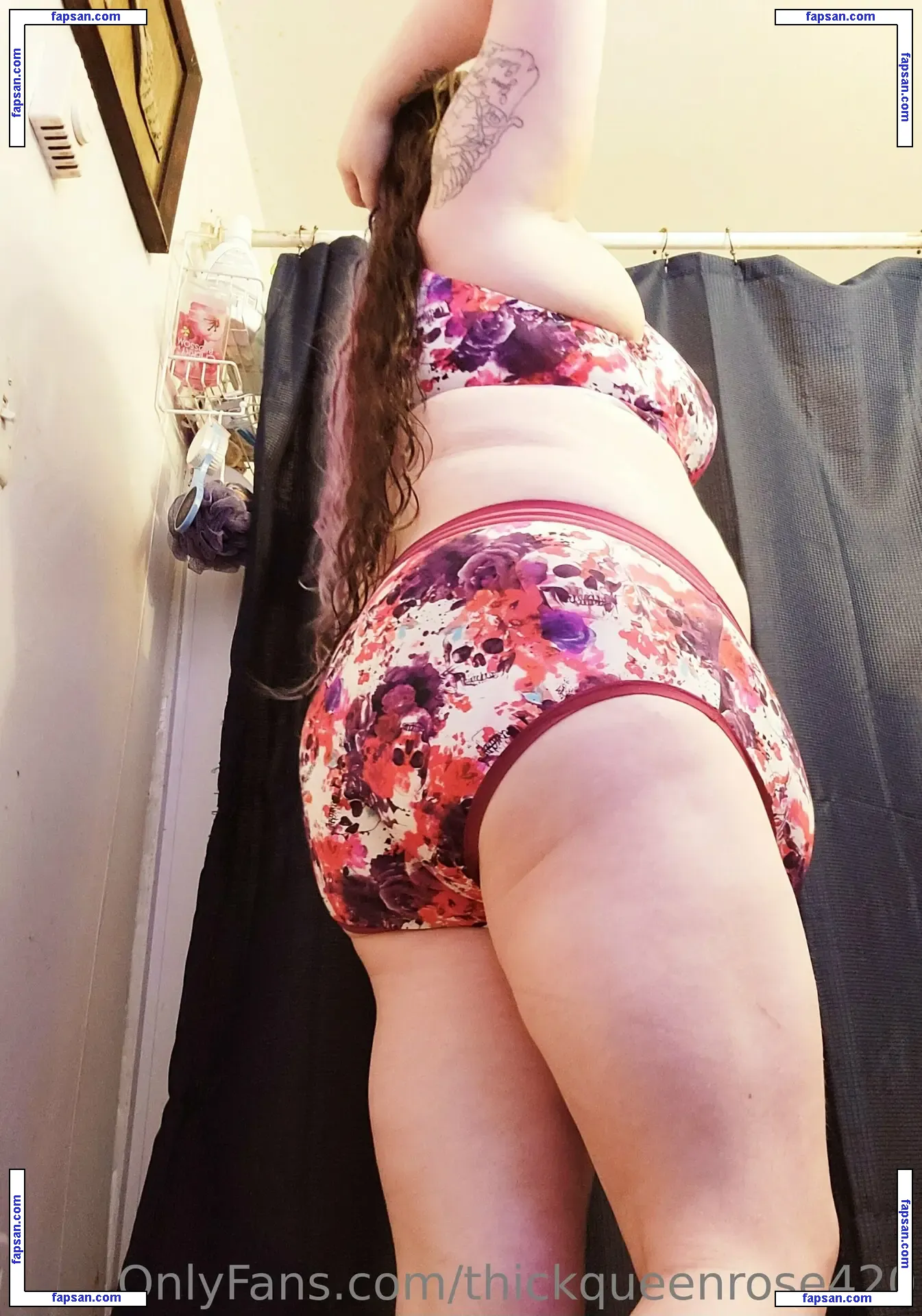 thickqueenrose420 nude photo #0005 from OnlyFans