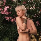 thisislannique nude #0003