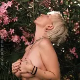 thisislannique nude #0004