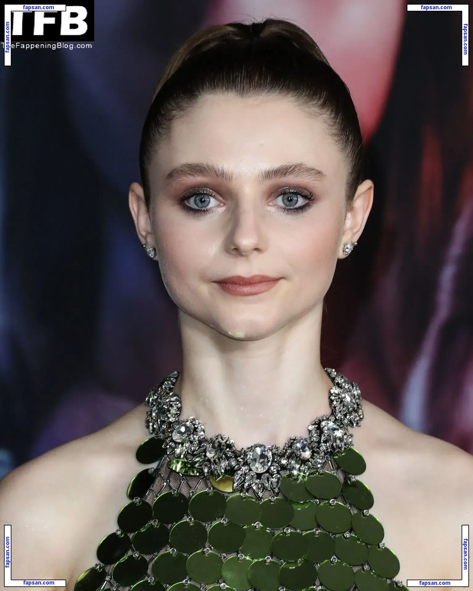 Thomasin McKenzie голая фото #0017 с Онлифанс