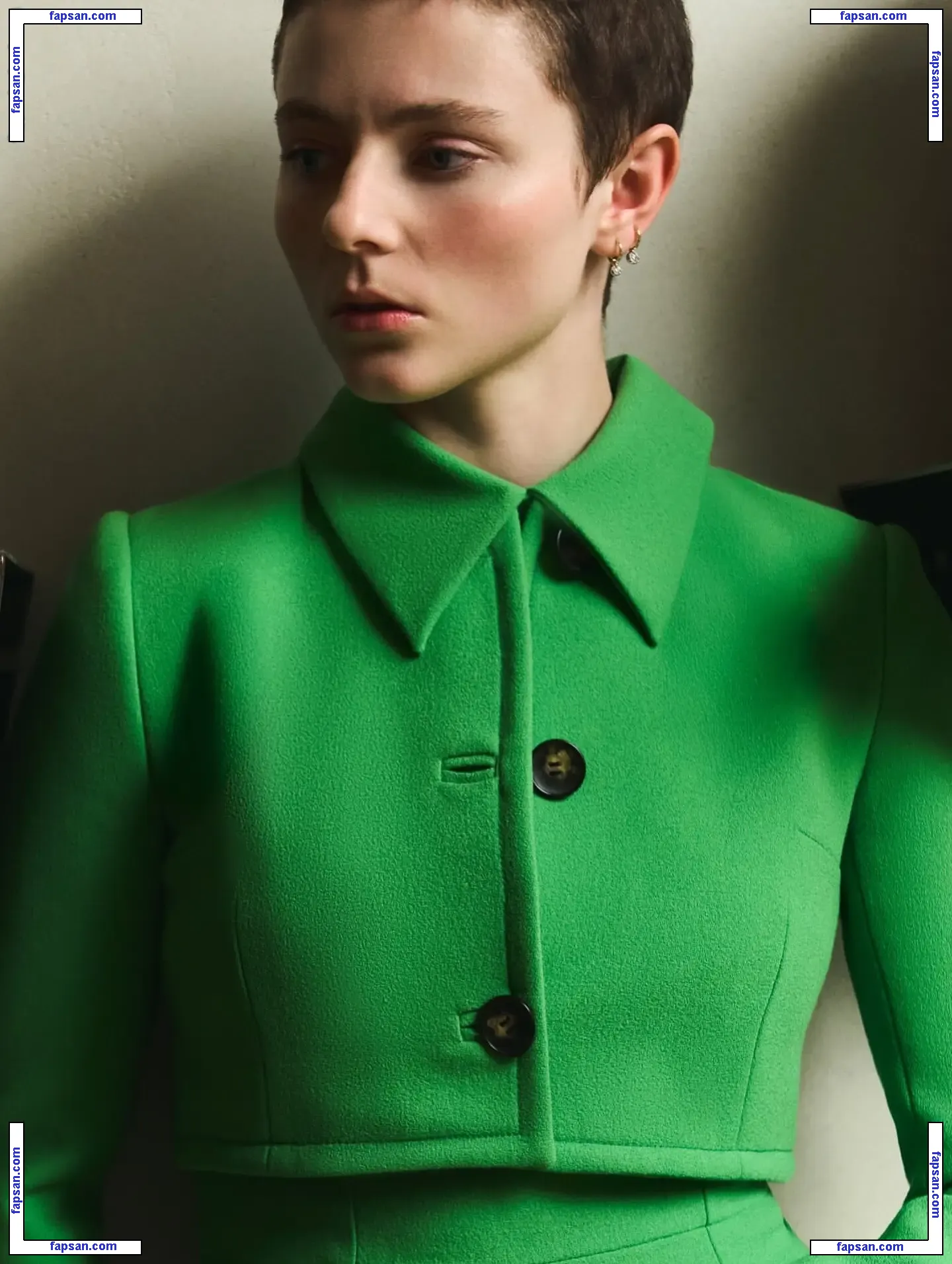 Thomasin McKenzie nude photo #0205 from OnlyFans