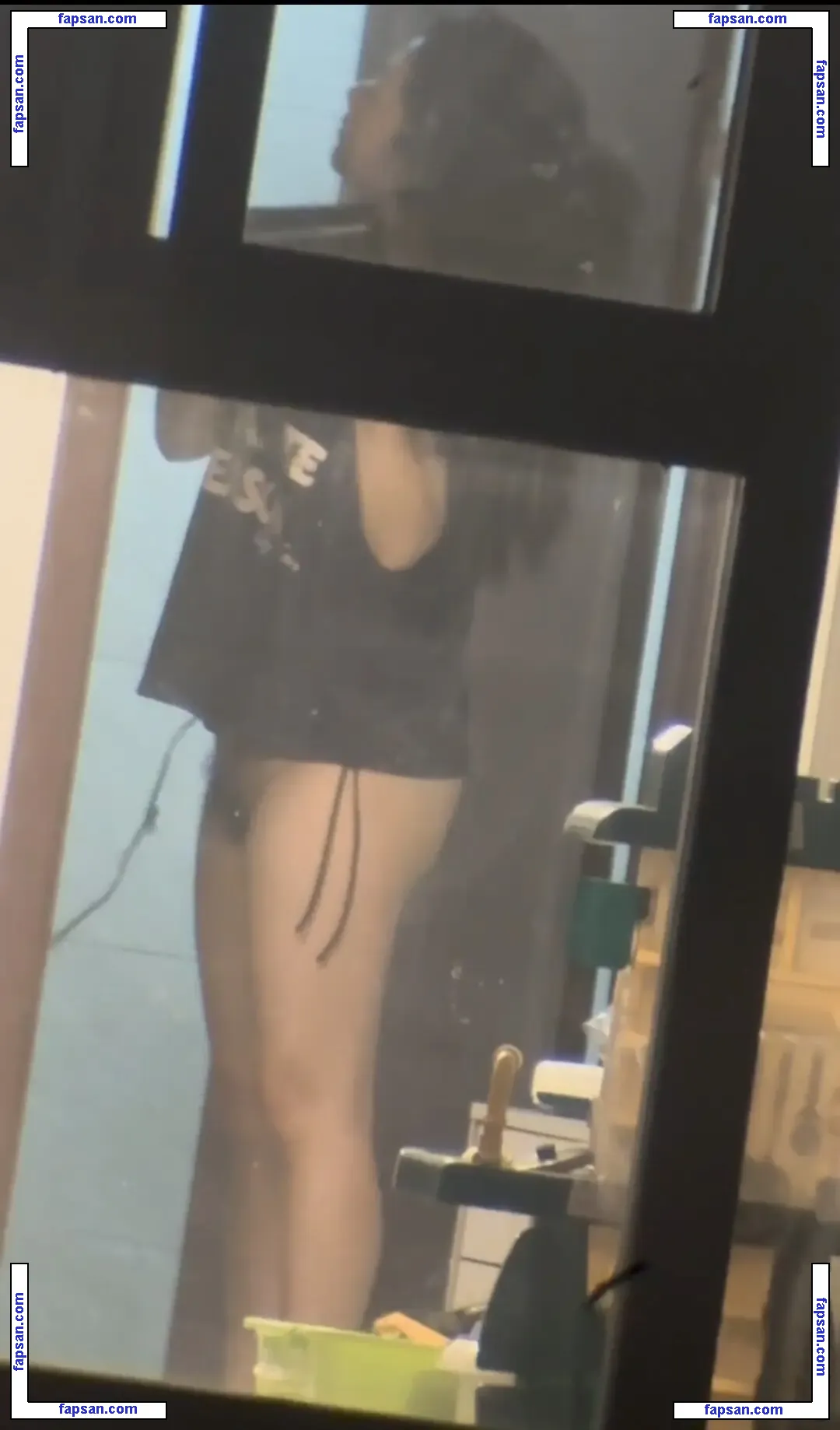 Through The Window голая фото #0004 с Онлифанс