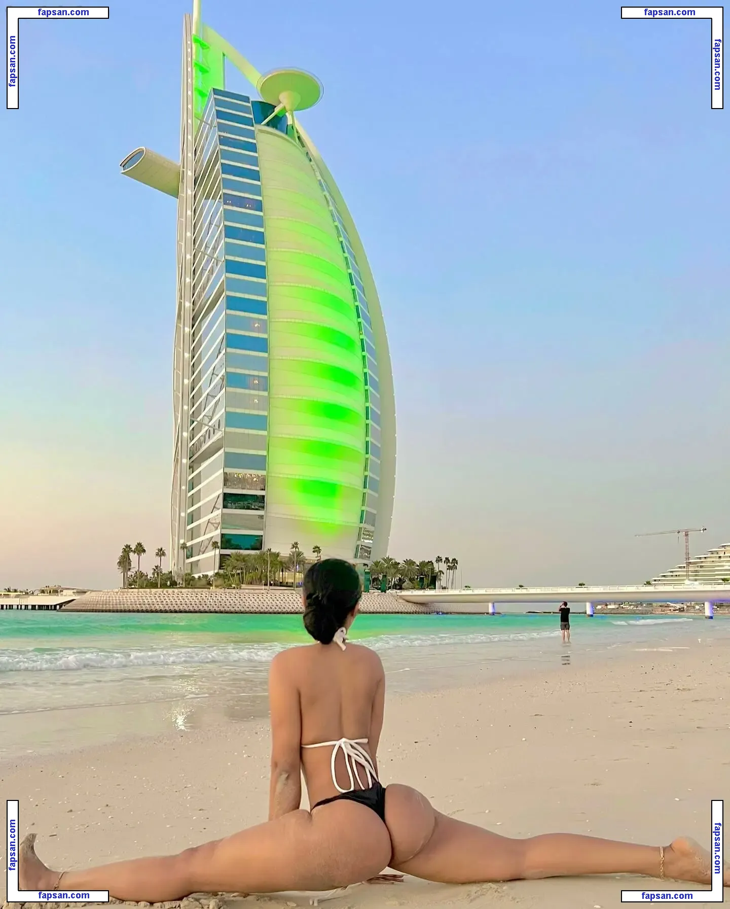 Thurriaa nude photo #0017 from OnlyFans
