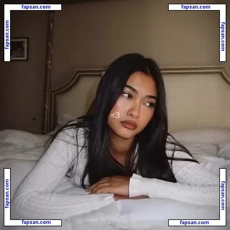 Thuzar Wint Lwin голая фото #0012 с Онлифанс