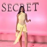 Thuzar Wint Lwin голая #0001