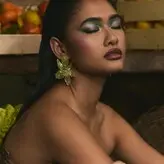 Thuzar Wint Lwin голая #0004