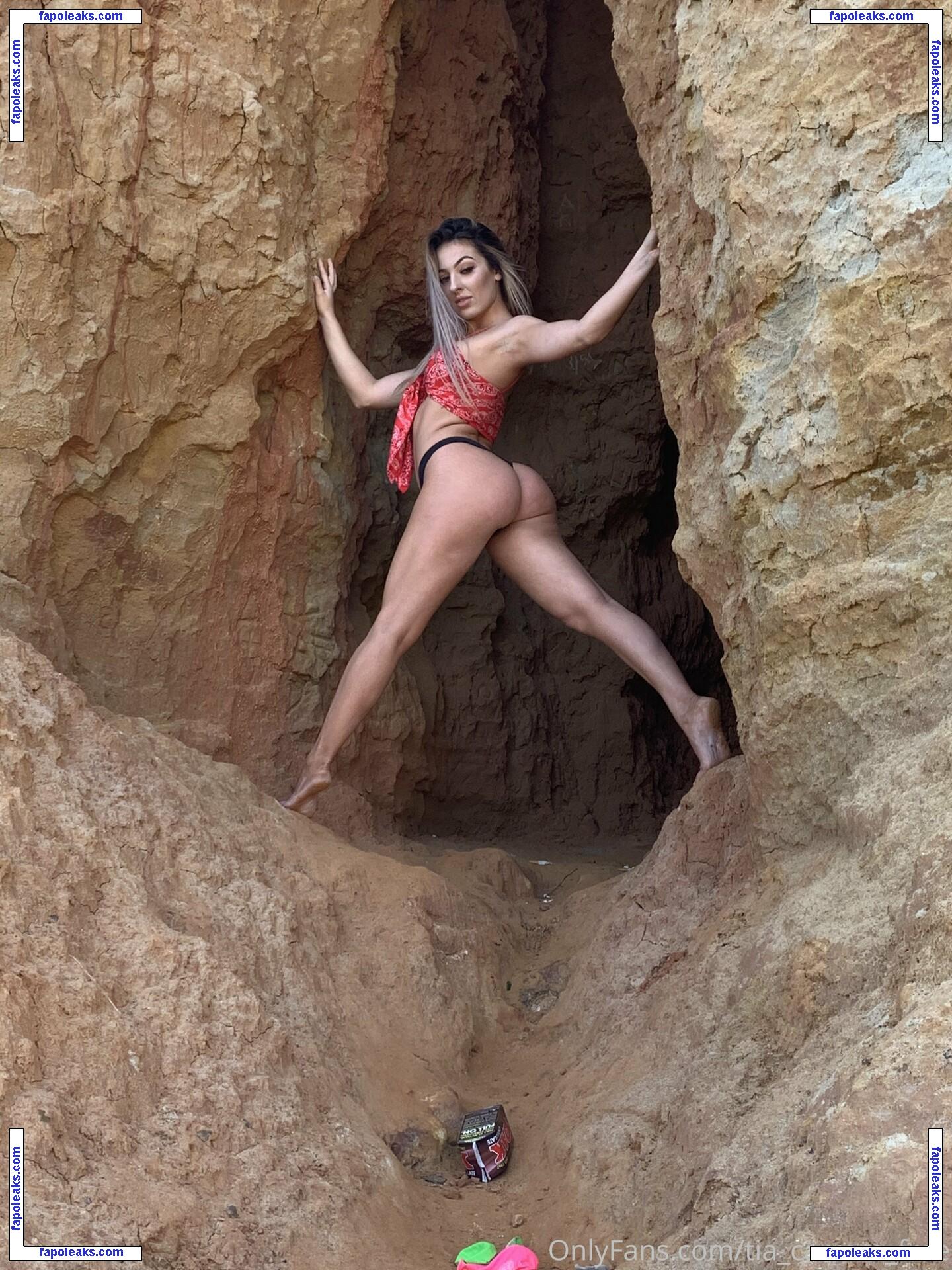 tia_carrera_free / tiafrees nude photo #0015 from OnlyFans