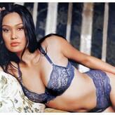 Tia Carrere голая #0247