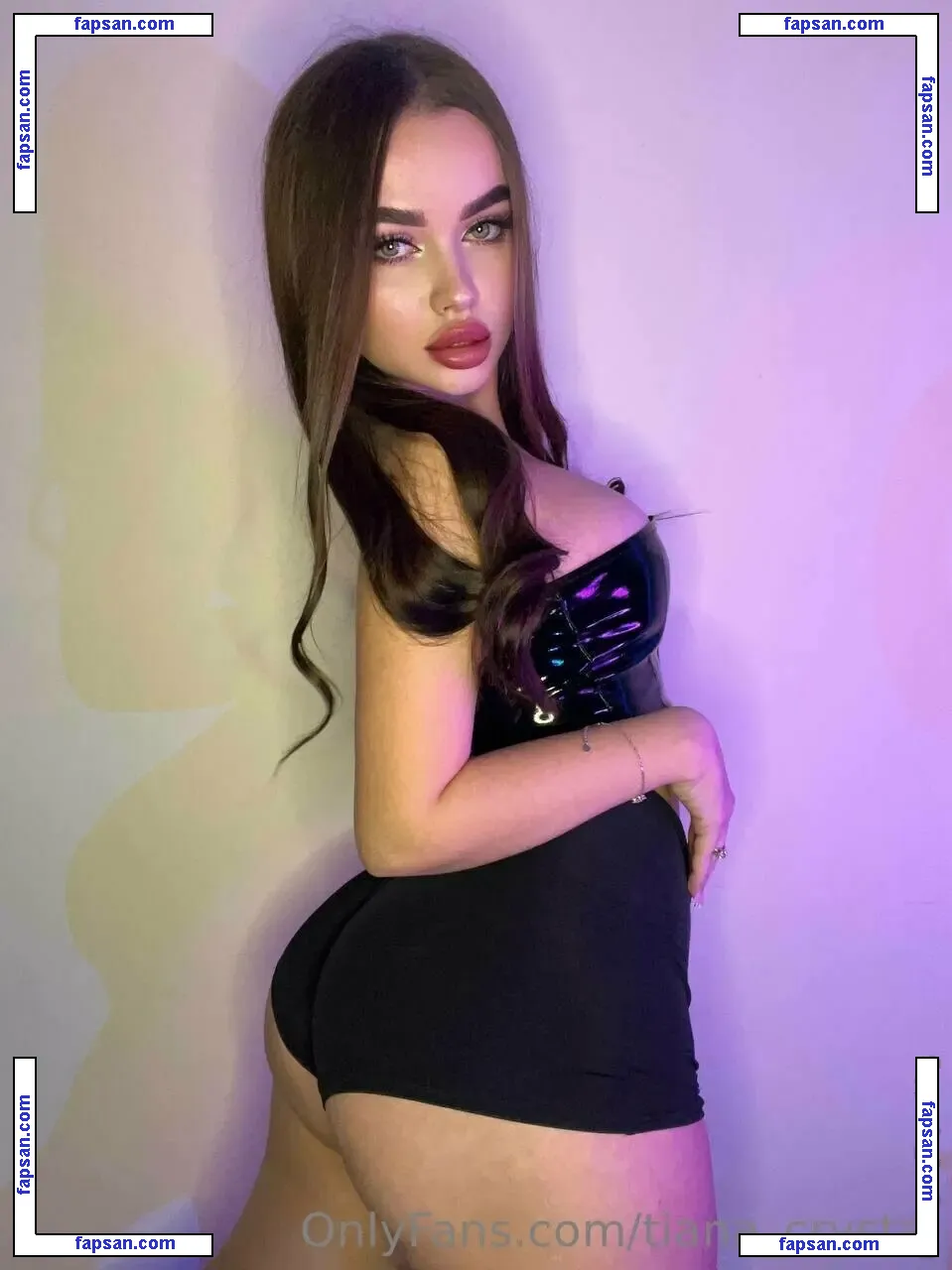 tiana_crystal nude photo #0022 from OnlyFans