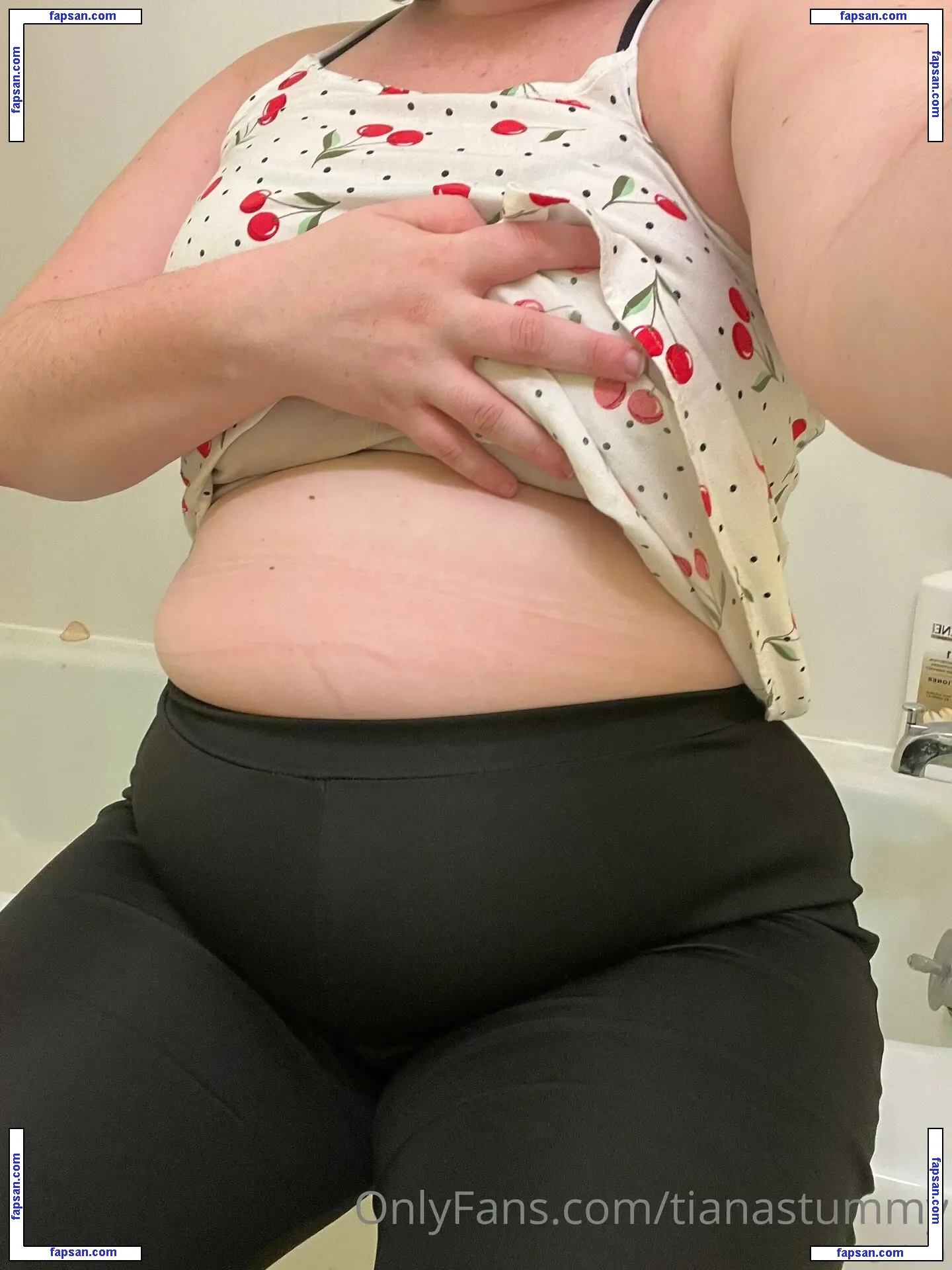 Tianastummy nude photo #0047 from OnlyFans