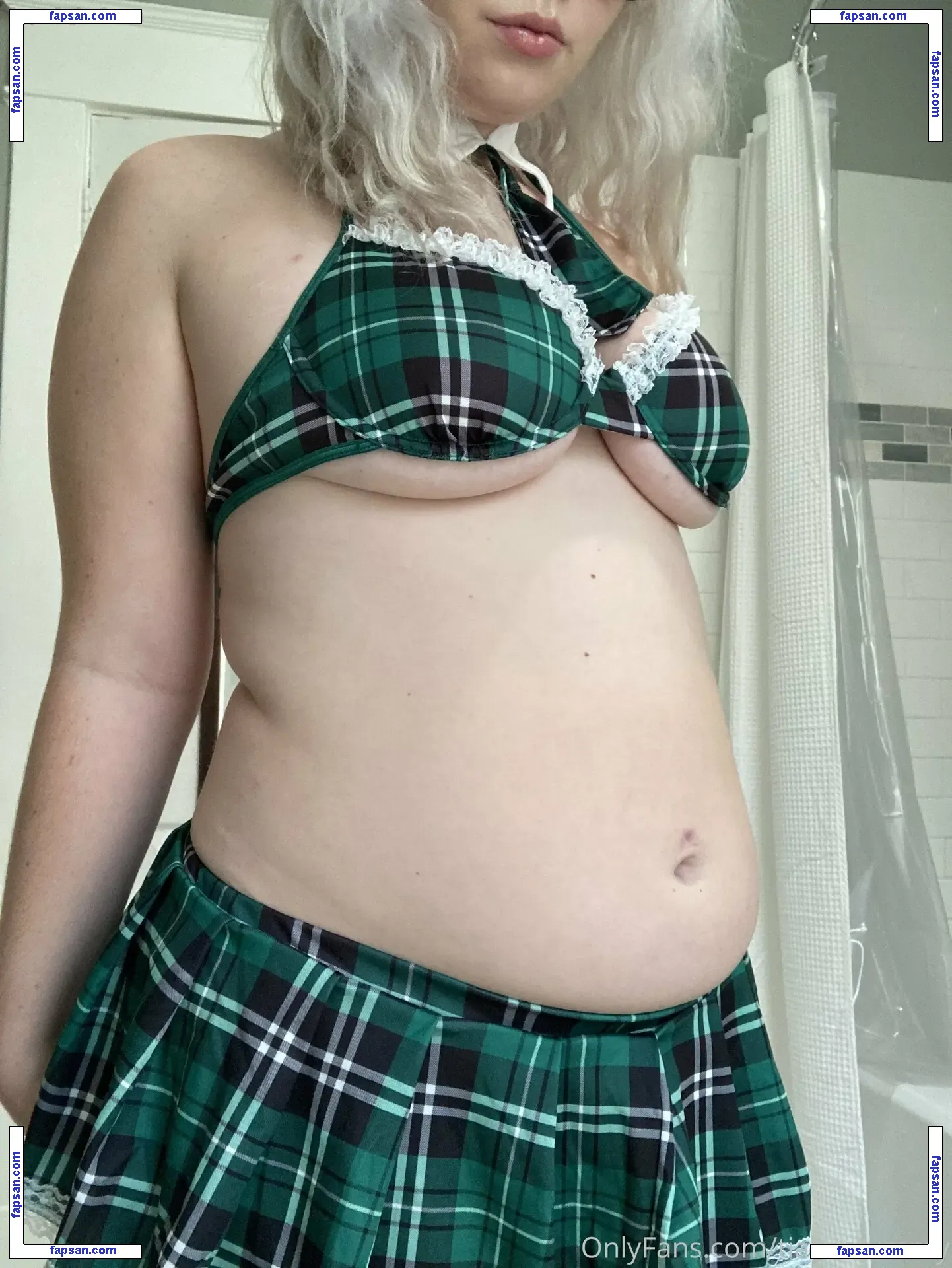 Tianastummy nude photo #0048 from OnlyFans