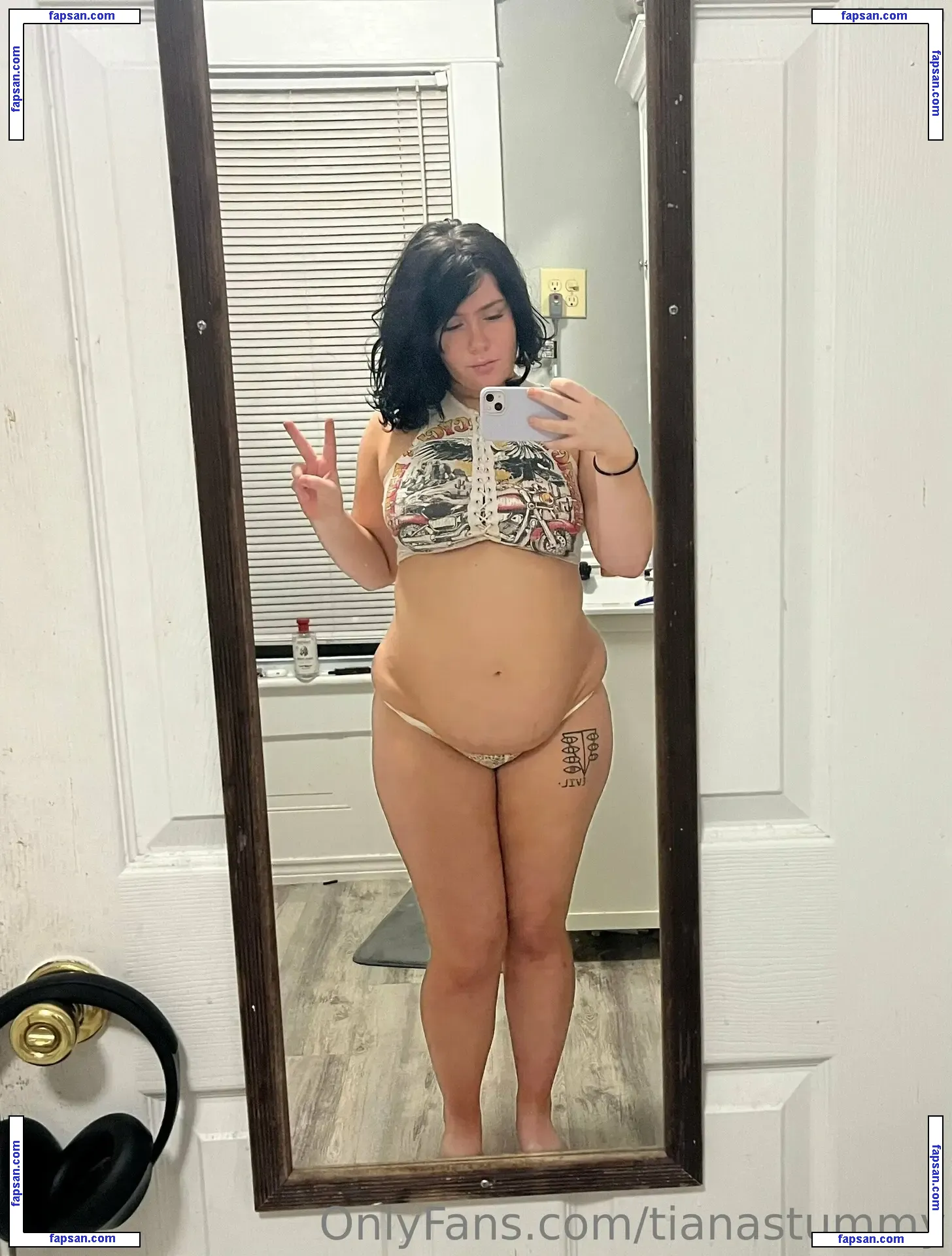 Tianastummy nude photo #0072 from OnlyFans