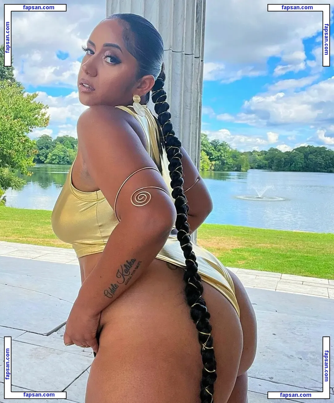 tianatee808 nude photo #0022 from OnlyFans