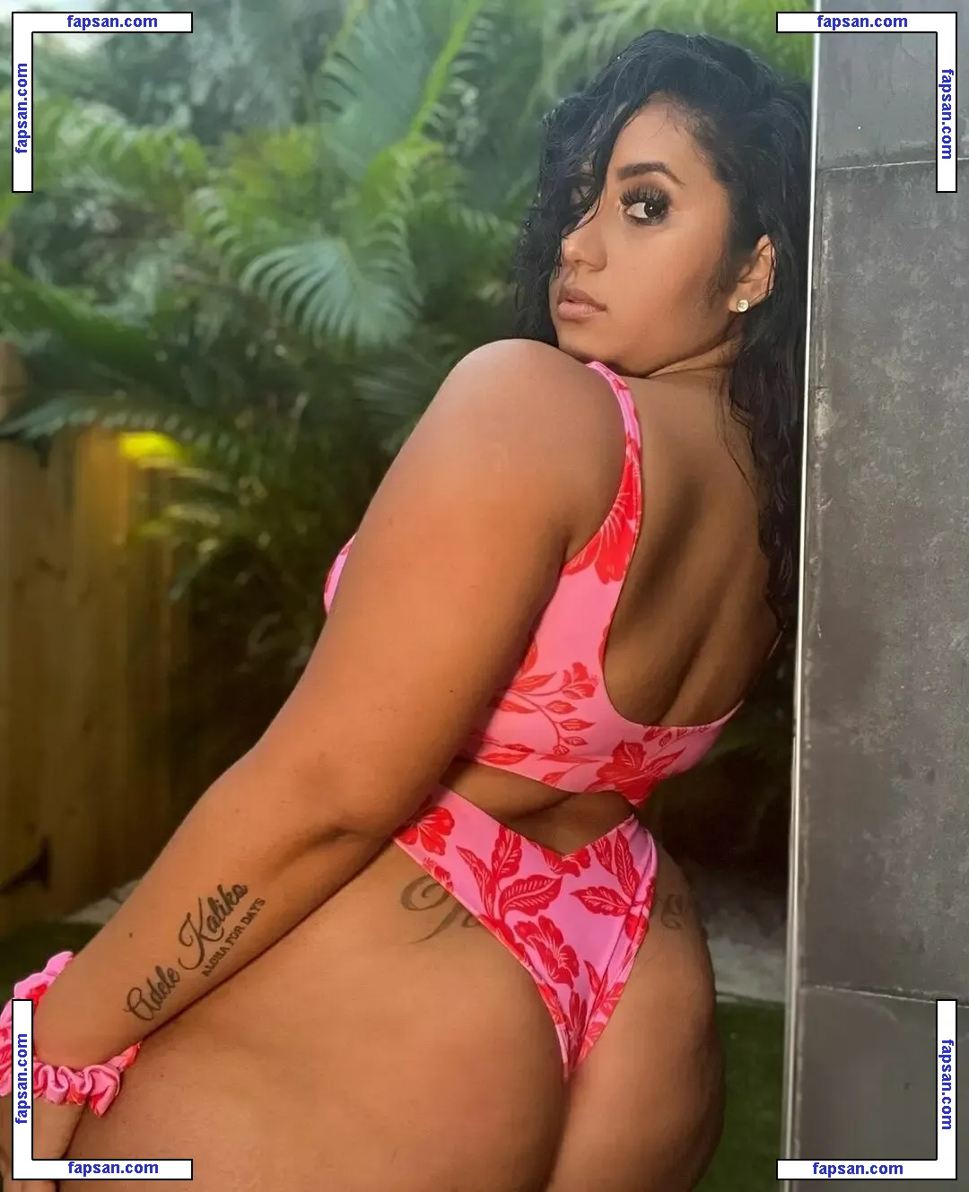 tianatee808 / tianatee nude photo #0053 from OnlyFans