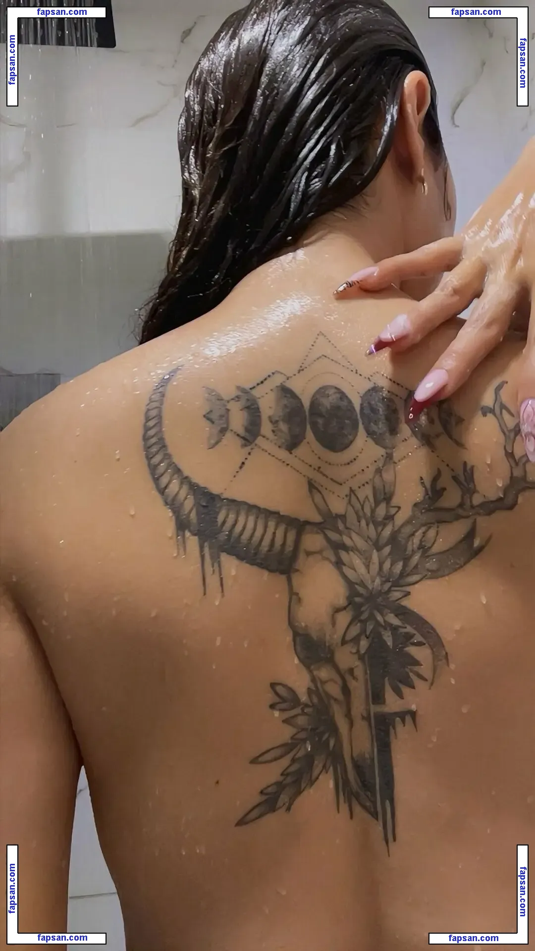 tiannaivy nude photo #0035 from OnlyFans