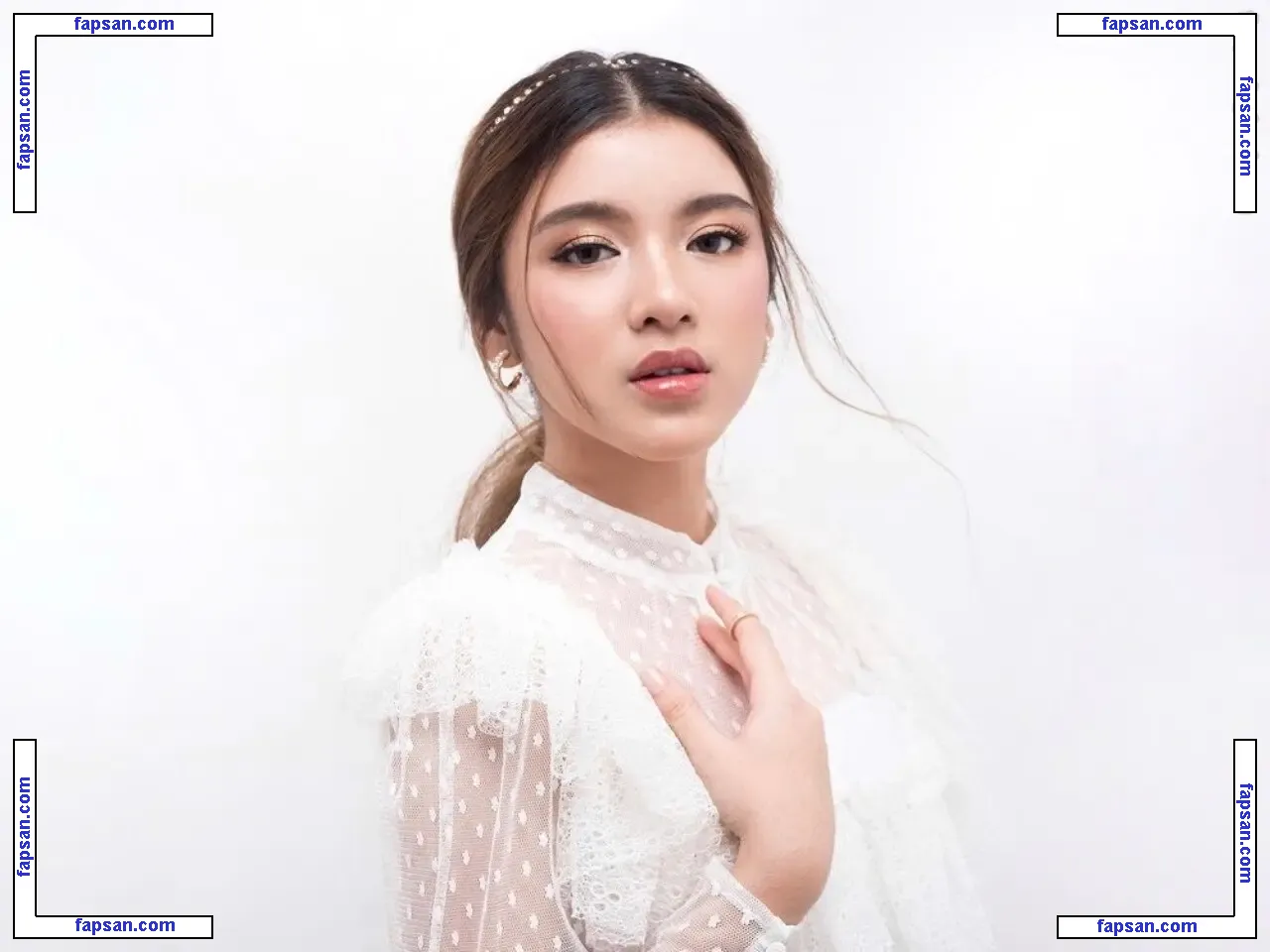 Tiara Andini nude photo #0007 from OnlyFans