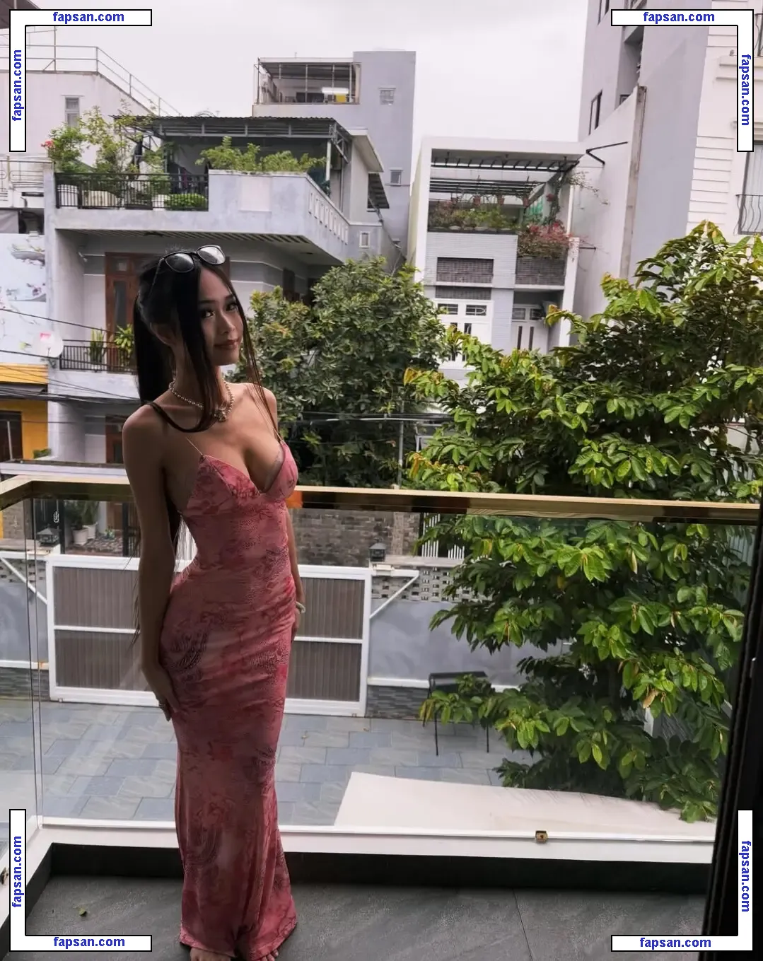 tiffanyxhoang nude photo #0019 from OnlyFans