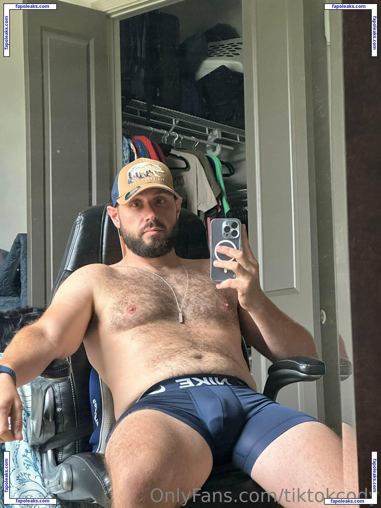 tiktokcody / cody.cowboy2001 nude photo #0026 from OnlyFans