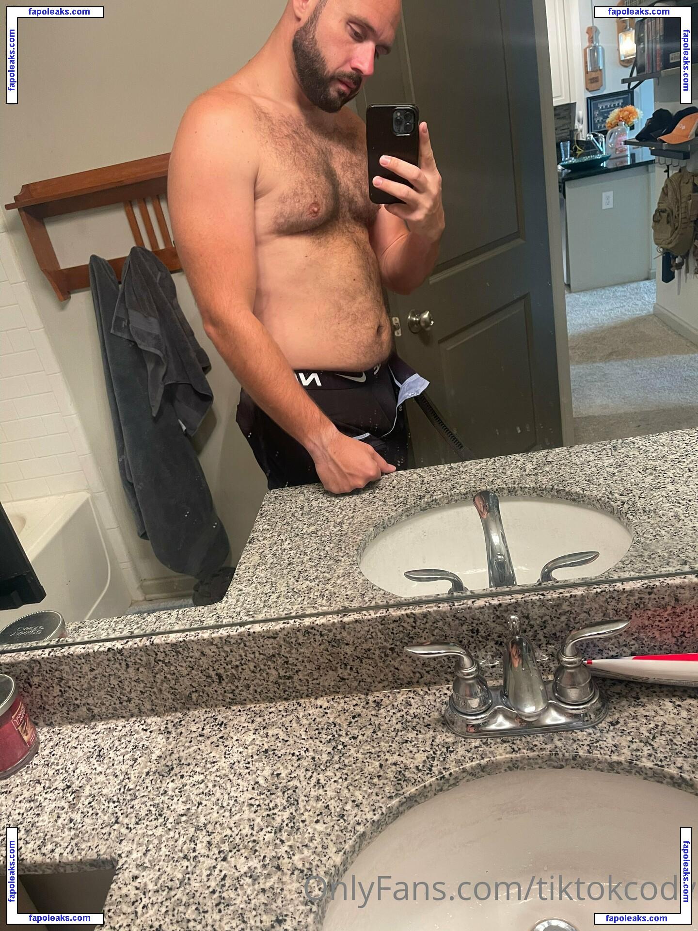 tiktokcody / cody.cowboy2001 nude photo #0030 from OnlyFans