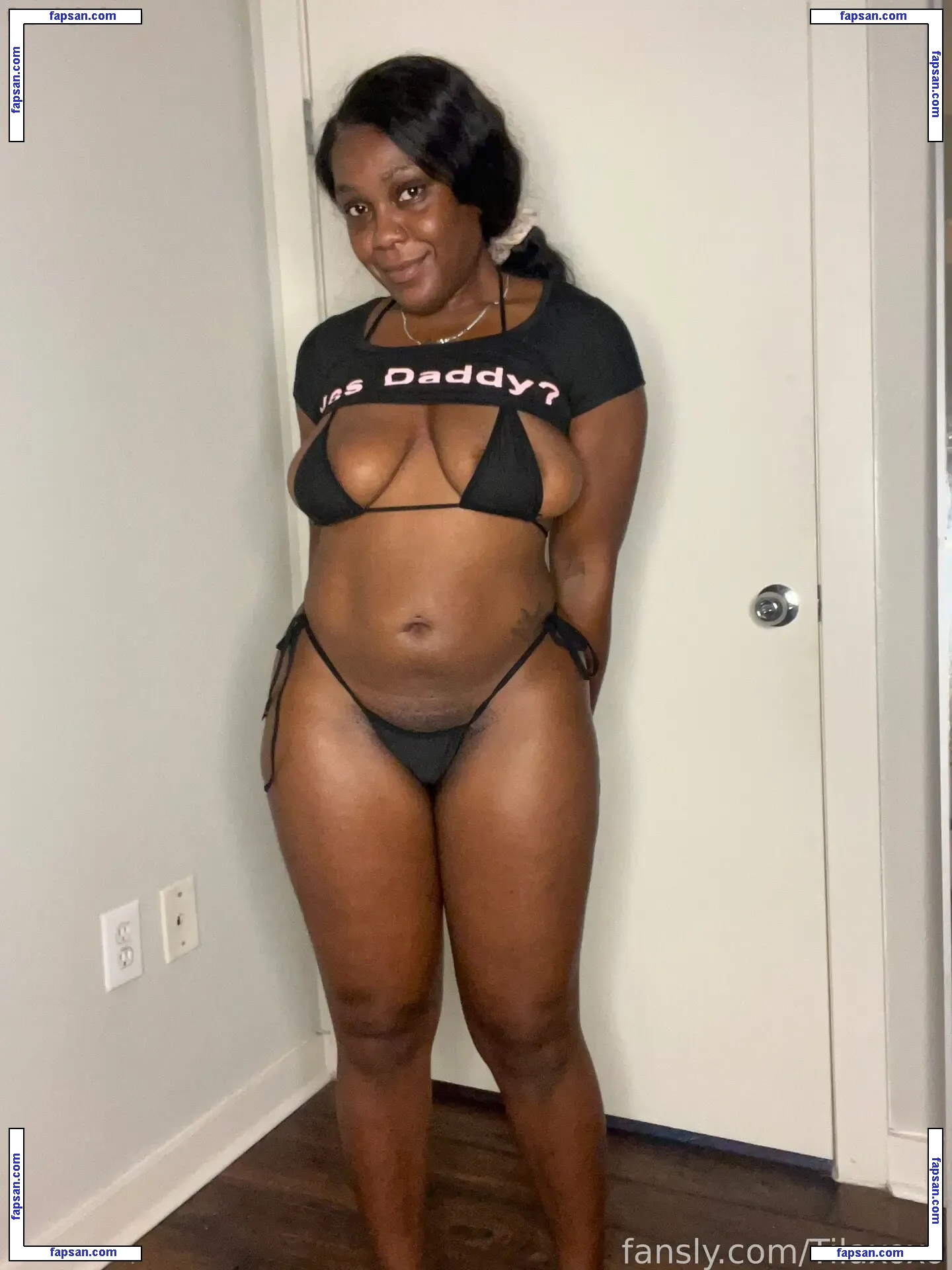 Tilaxoxo nude photo #0006 from OnlyFans