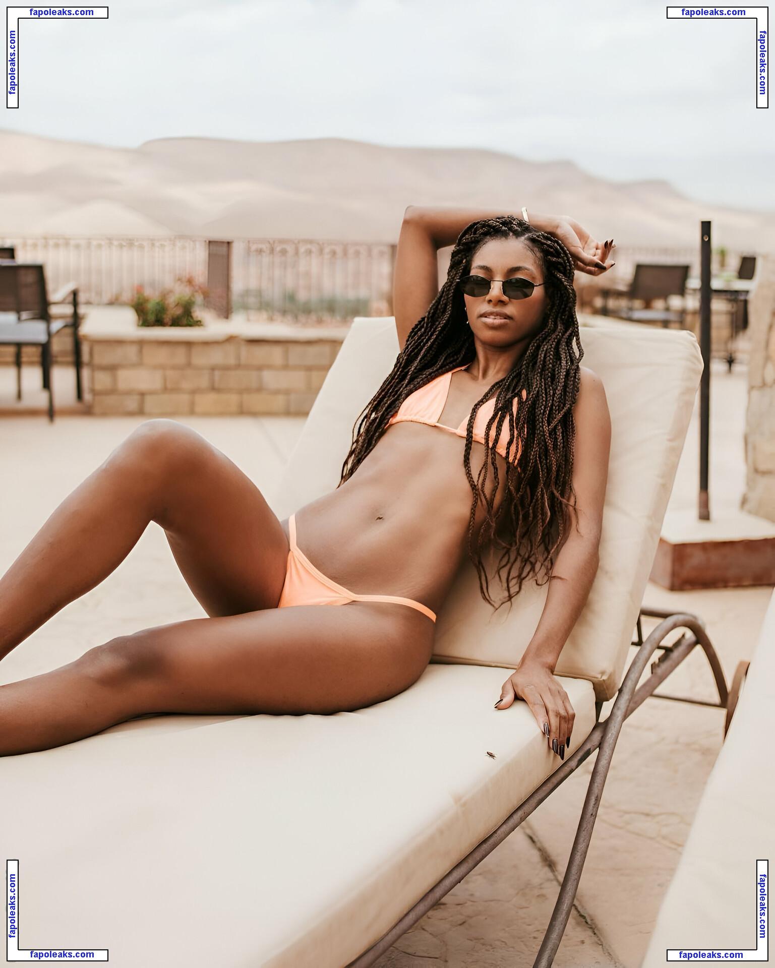 Tina Calamba / tinacalamba nude photo #0008 from OnlyFans