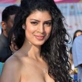 Tina Desai голая #0003