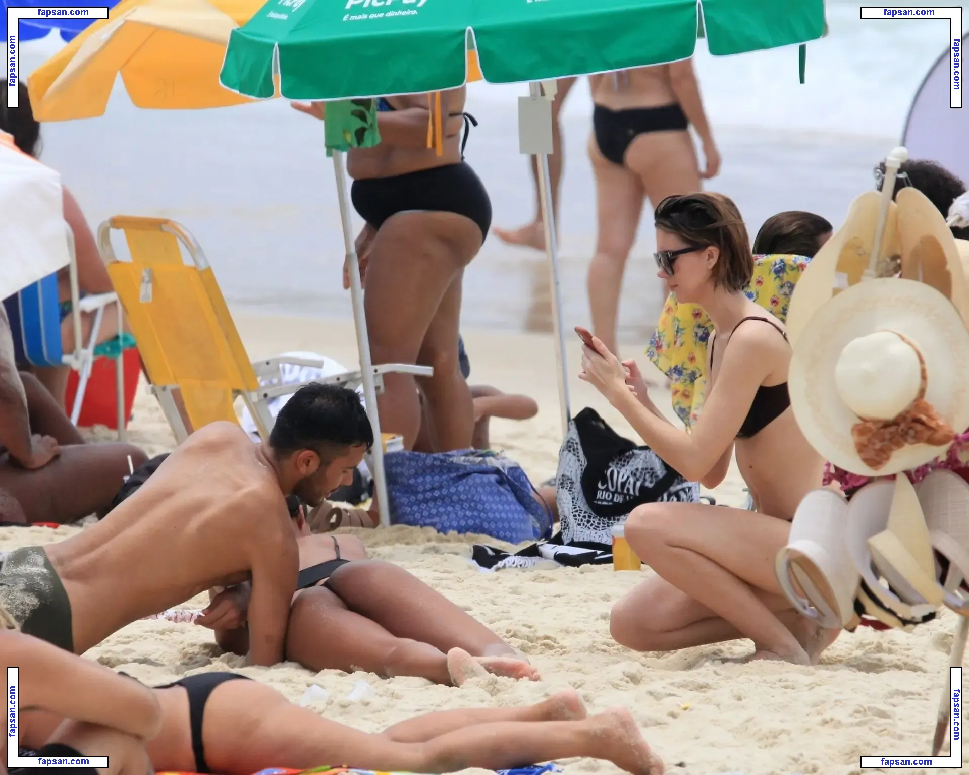 Tina Kunakey голая фото #0149 с Онлифанс