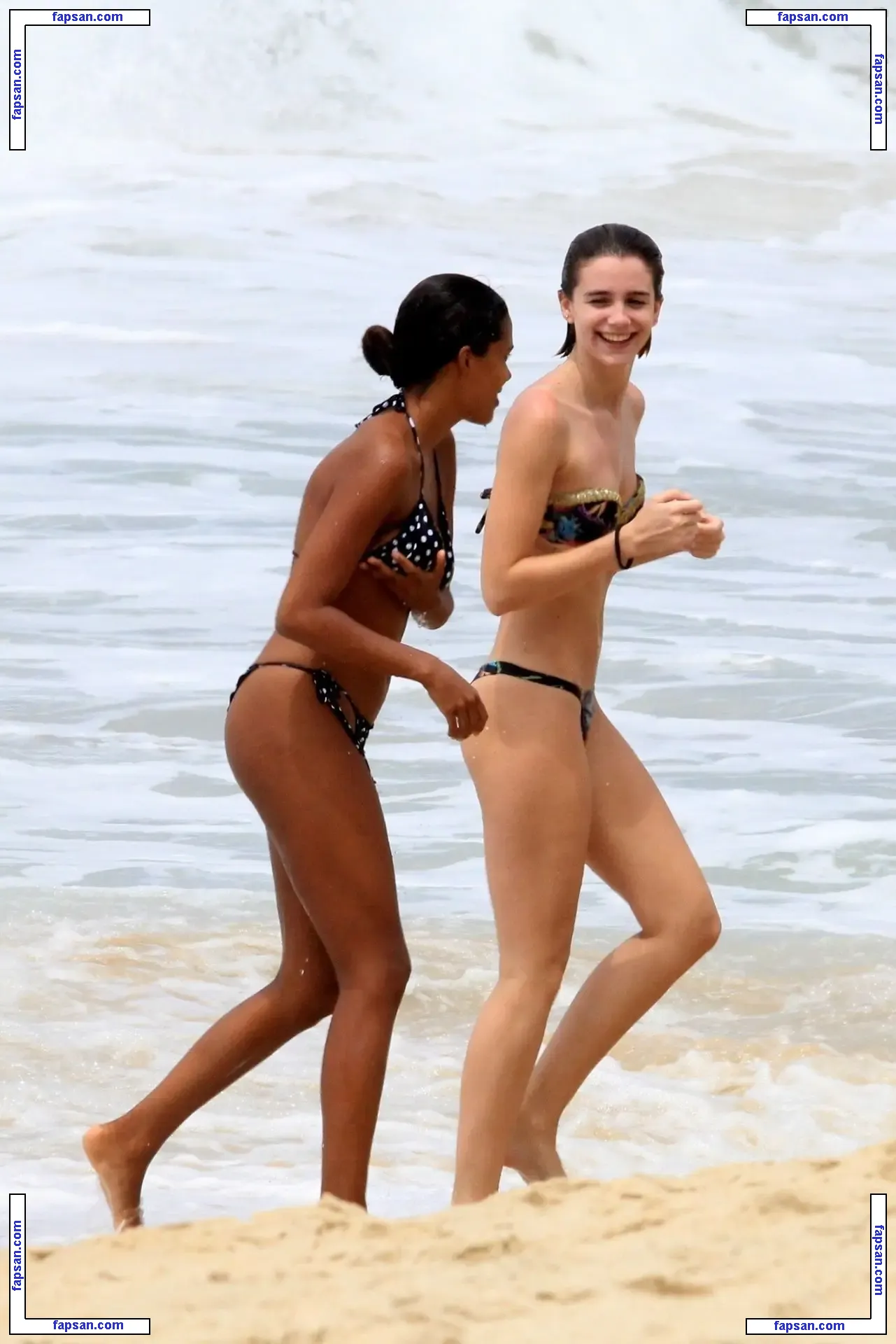 Tina Kunakey голая фото #0219 с Онлифанс