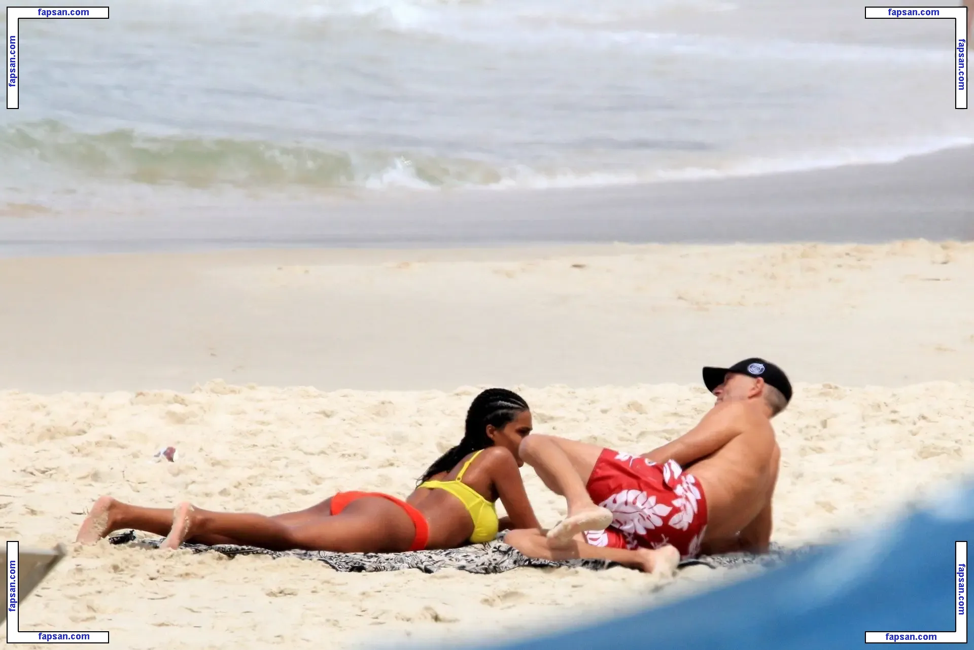 Tina Kunakey голая фото #0315 с Онлифанс