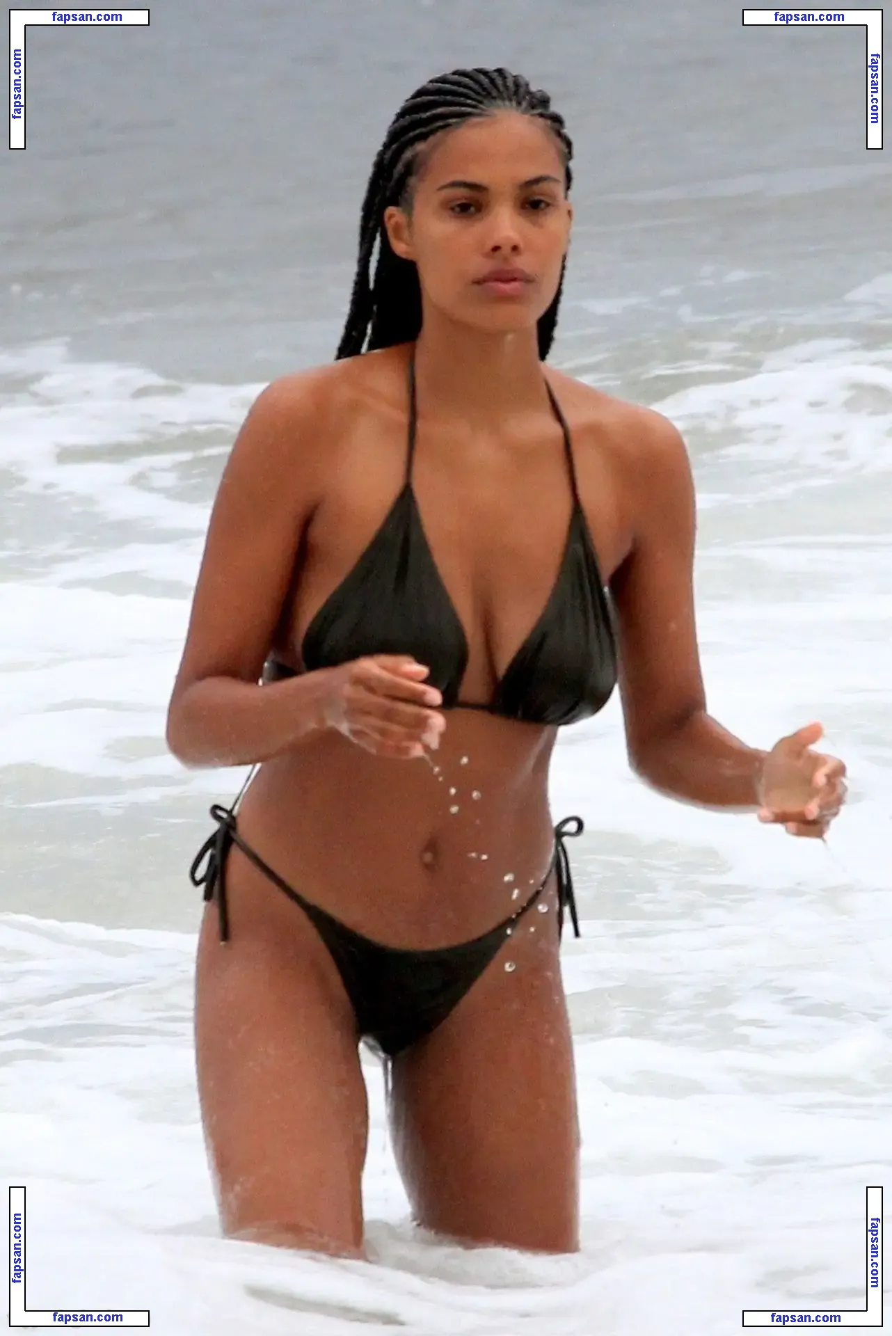 Tina Kunakey голая фото #0378 с Онлифанс