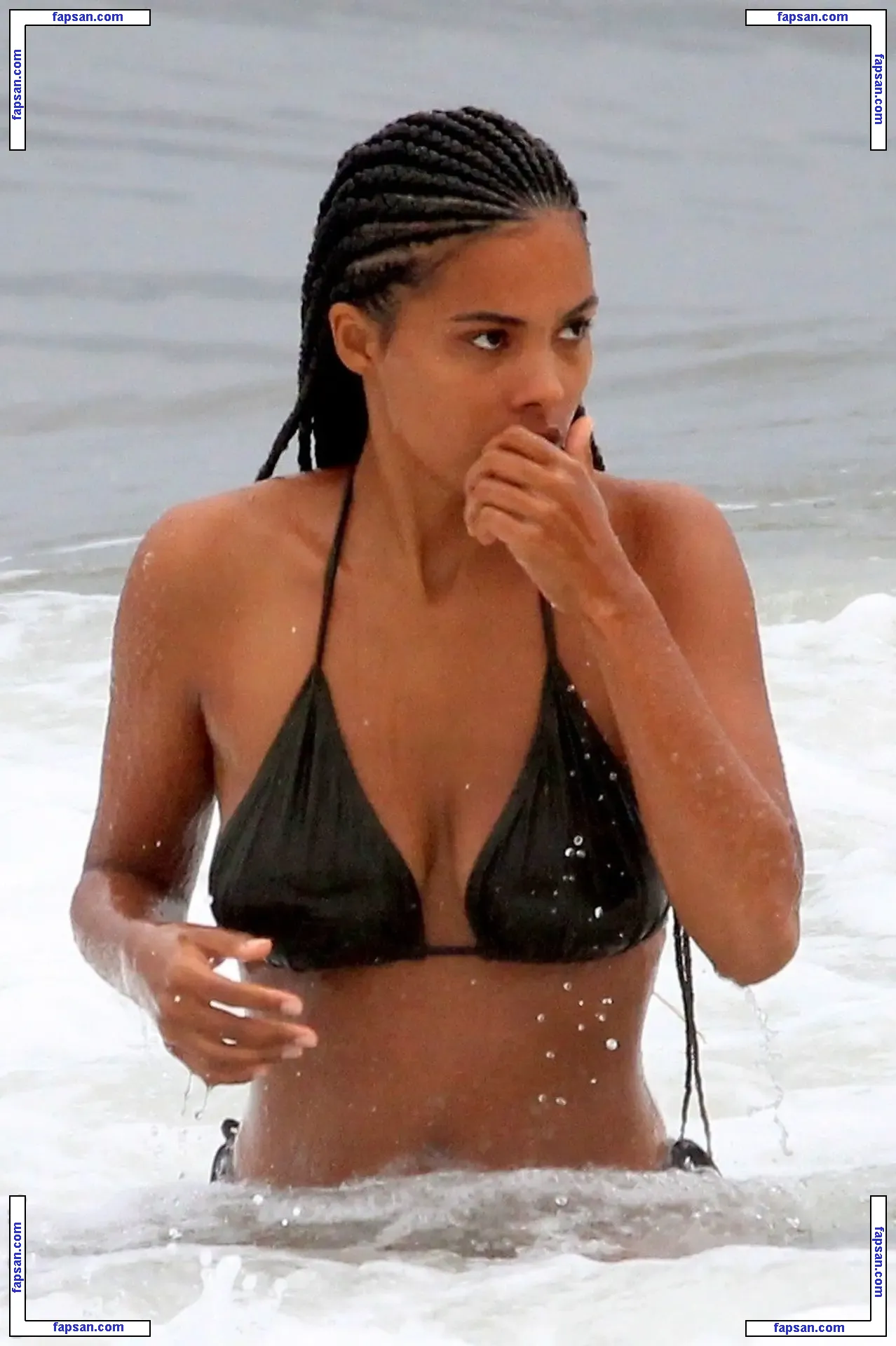 Tina Kunakey голая фото #0389 с Онлифанс