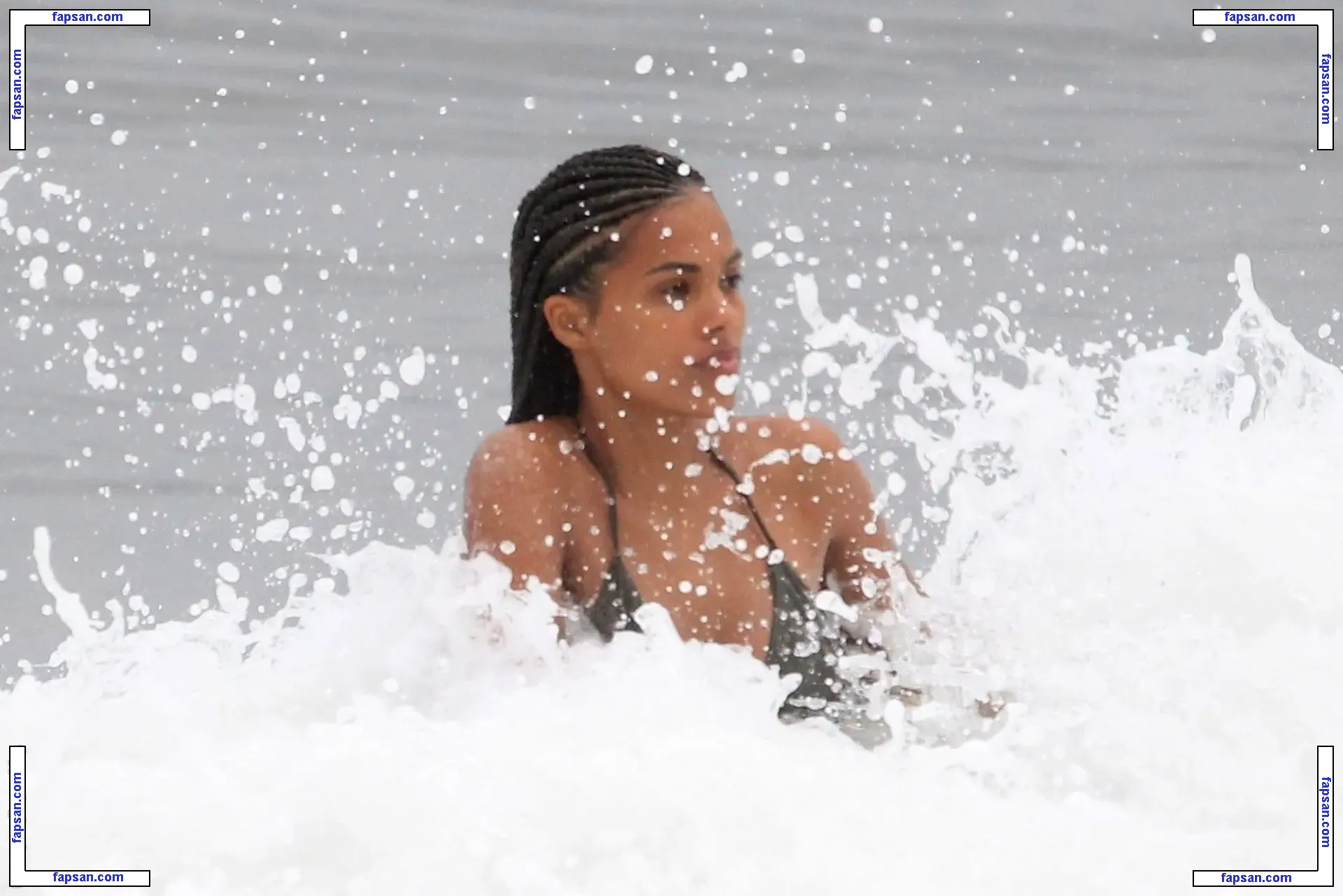 Tina Kunakey голая фото #0407 с Онлифанс