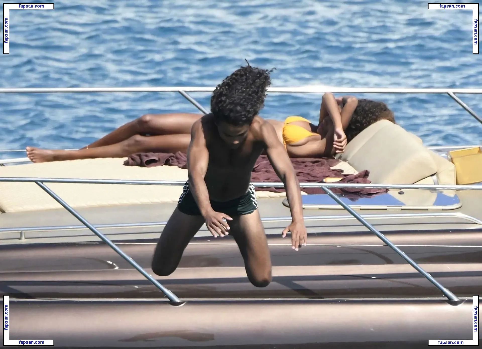 Tina Kunakey голая фото #0524 с Онлифанс