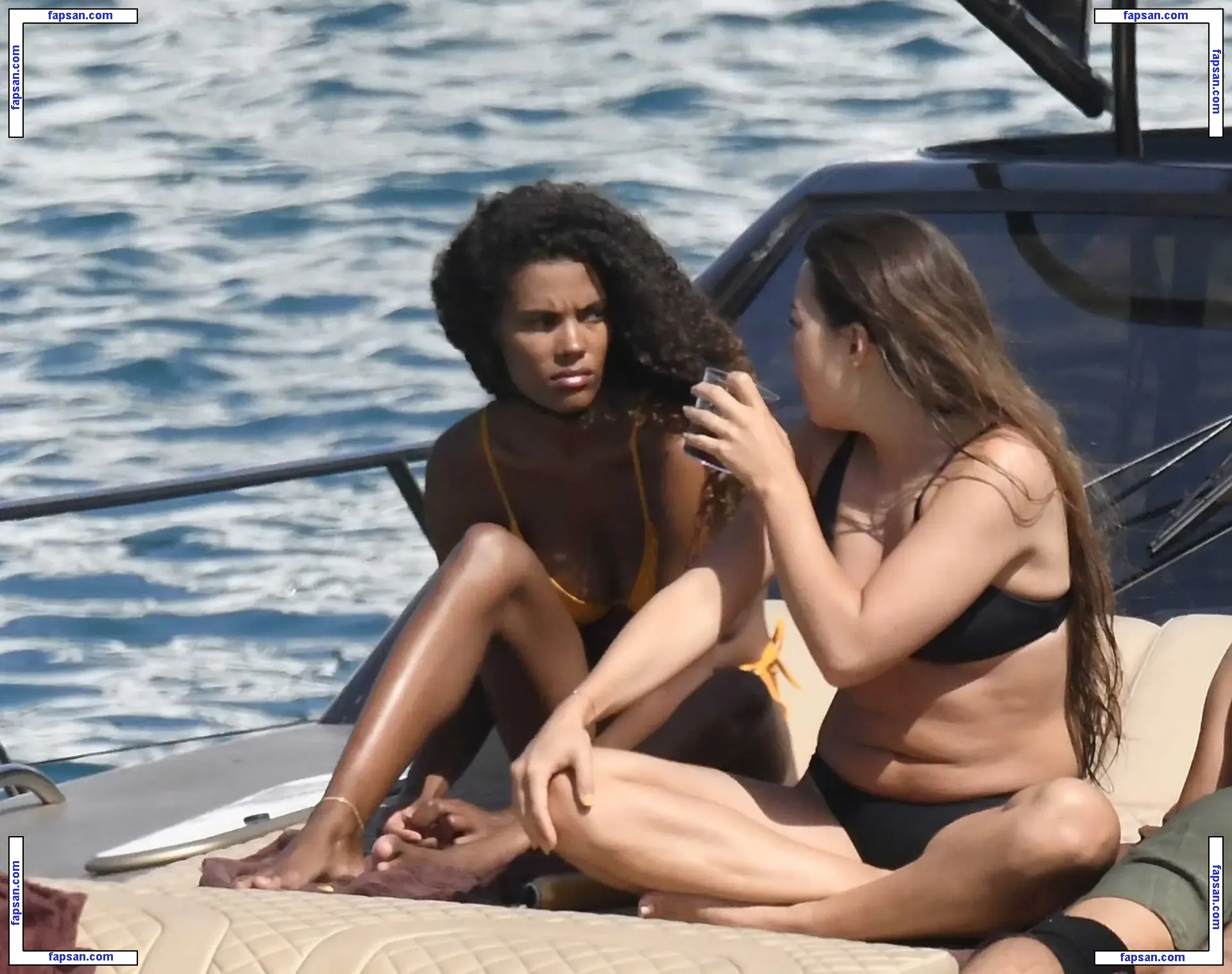 Tina Kunakey голая фото #0527 с Онлифанс