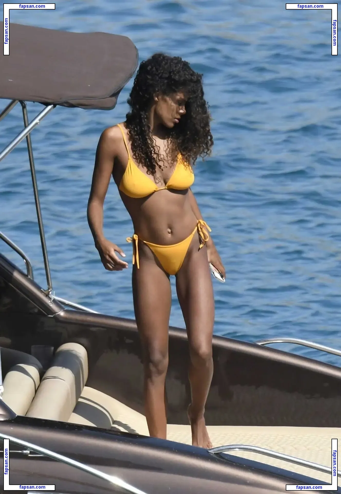 Tina Kunakey голая фото #0565 с Онлифанс