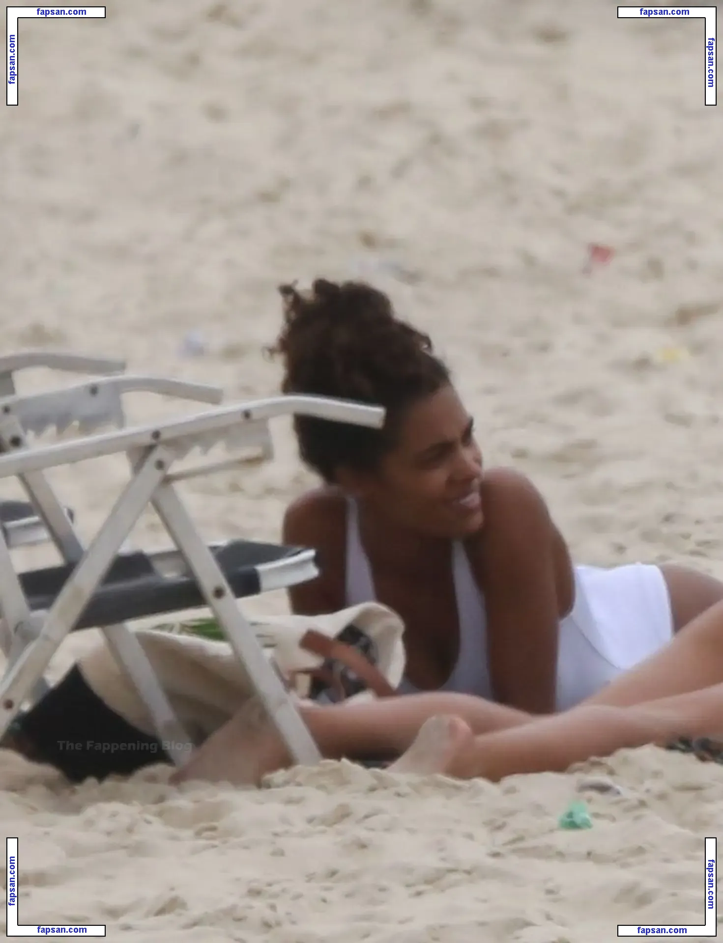 Tina Kunakey голая фото #0591 с Онлифанс