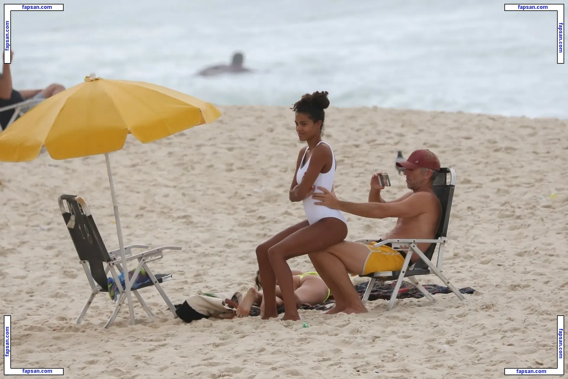 Tina Kunakey голая фото #0596 с Онлифанс