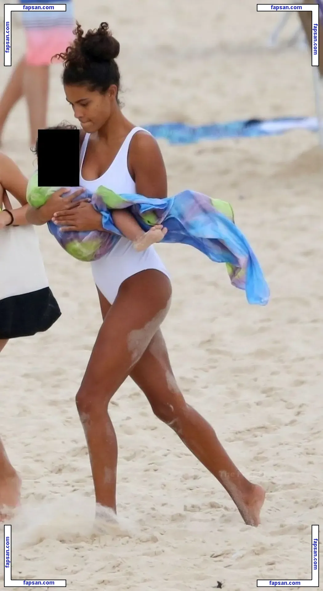 Tina Kunakey голая фото #0602 с Онлифанс