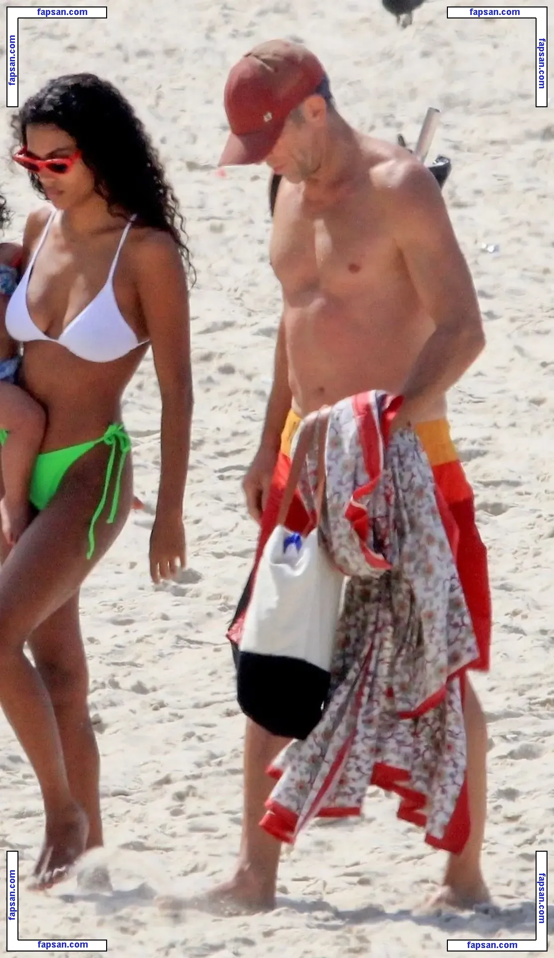 Tina Kunakey голая фото #0635 с Онлифанс