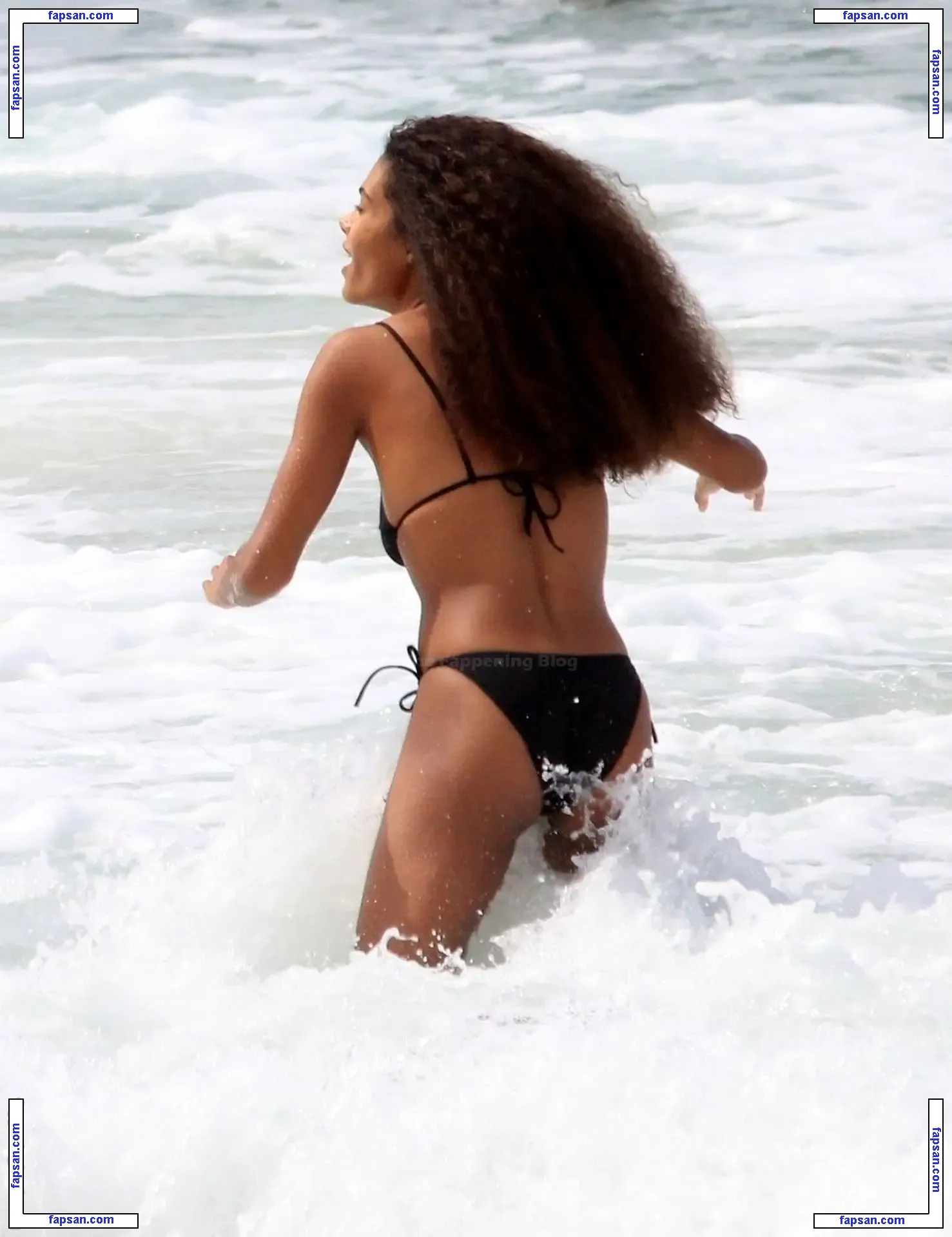 Tina Kunakey голая фото #0638 с Онлифанс