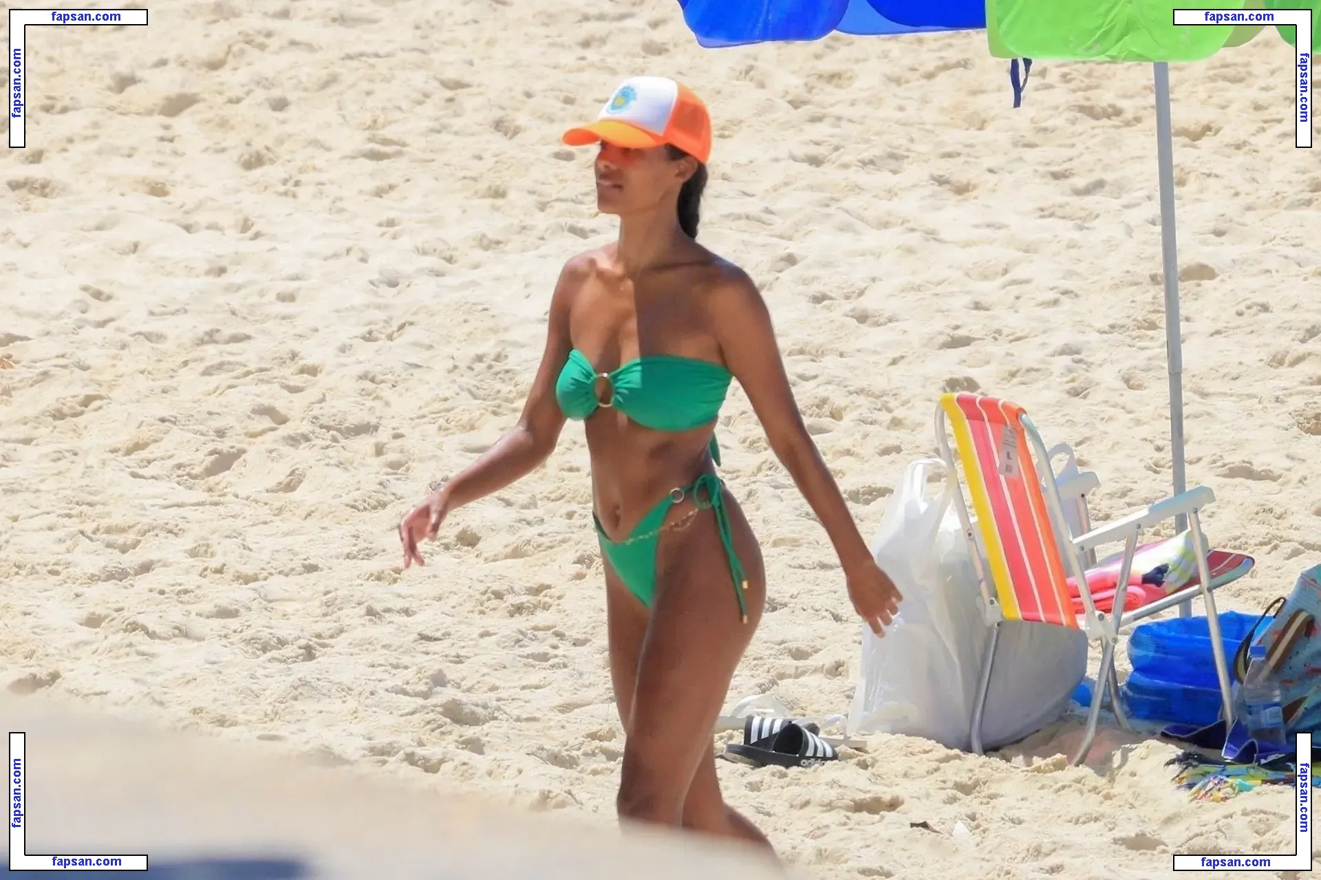 Tina Kunakey голая фото #0660 с Онлифанс