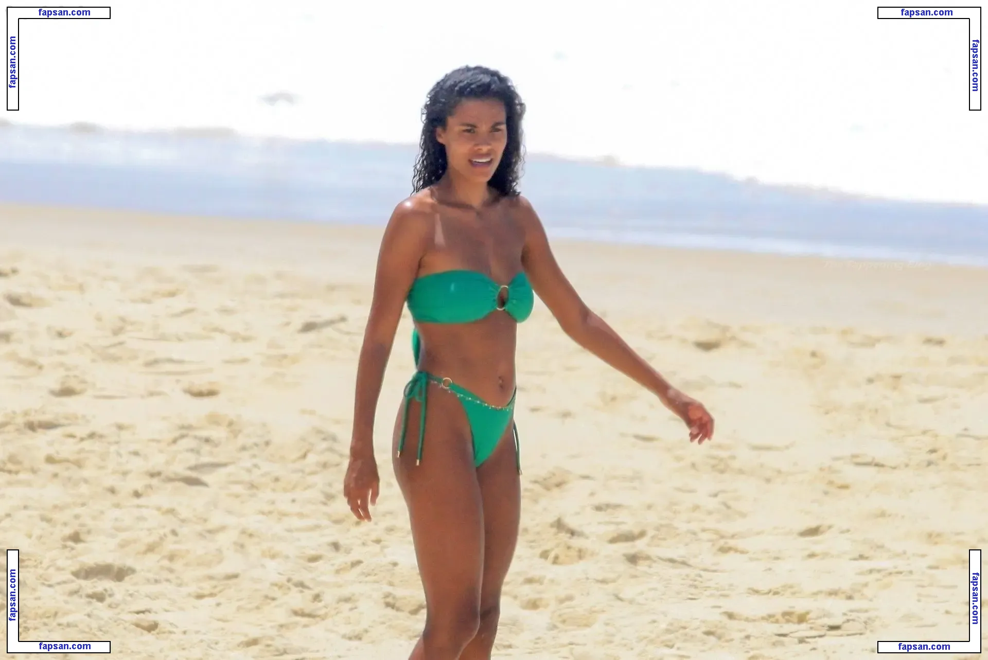 Tina Kunakey голая фото #0668 с Онлифанс