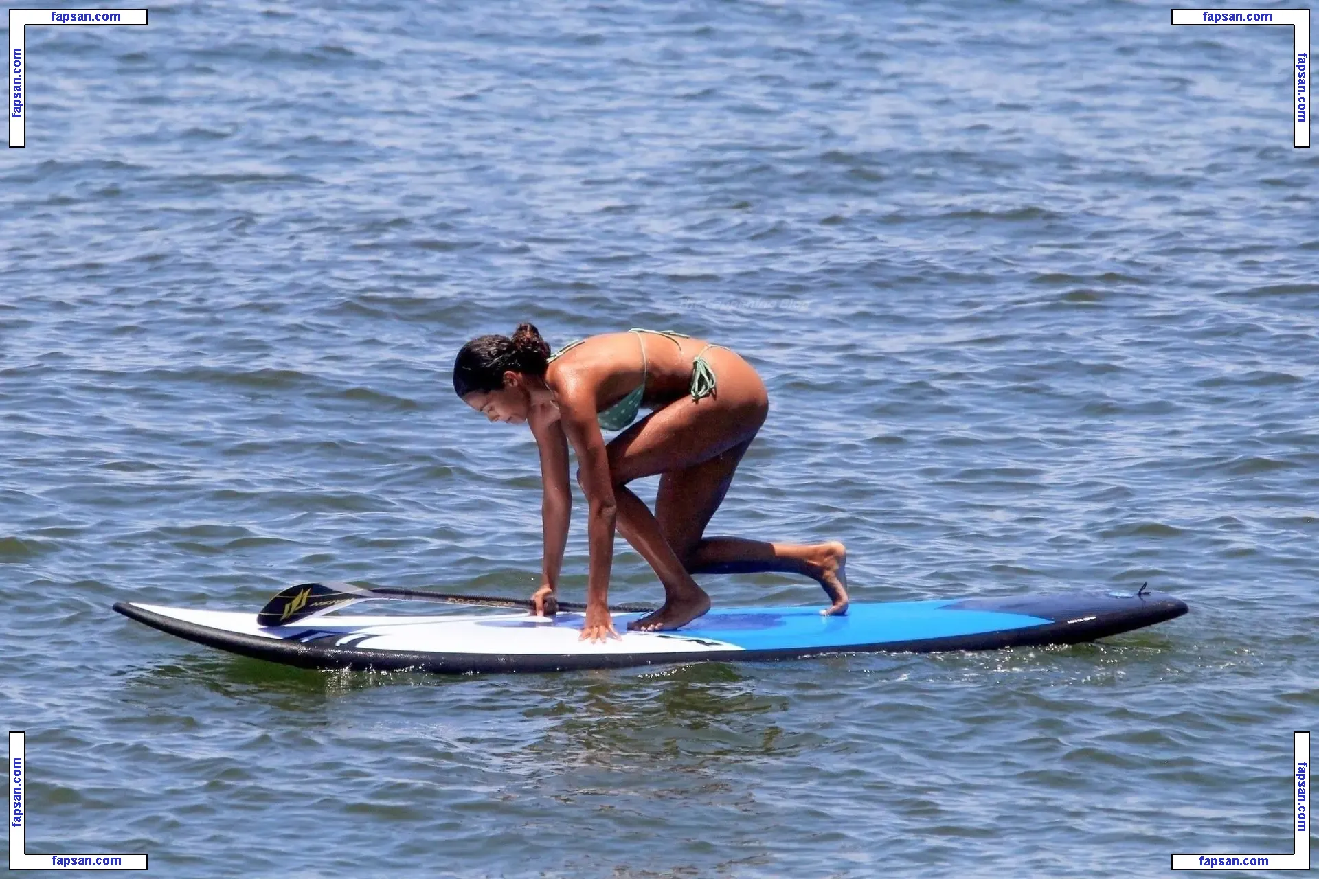 Tina Kunakey голая фото #0707 с Онлифанс